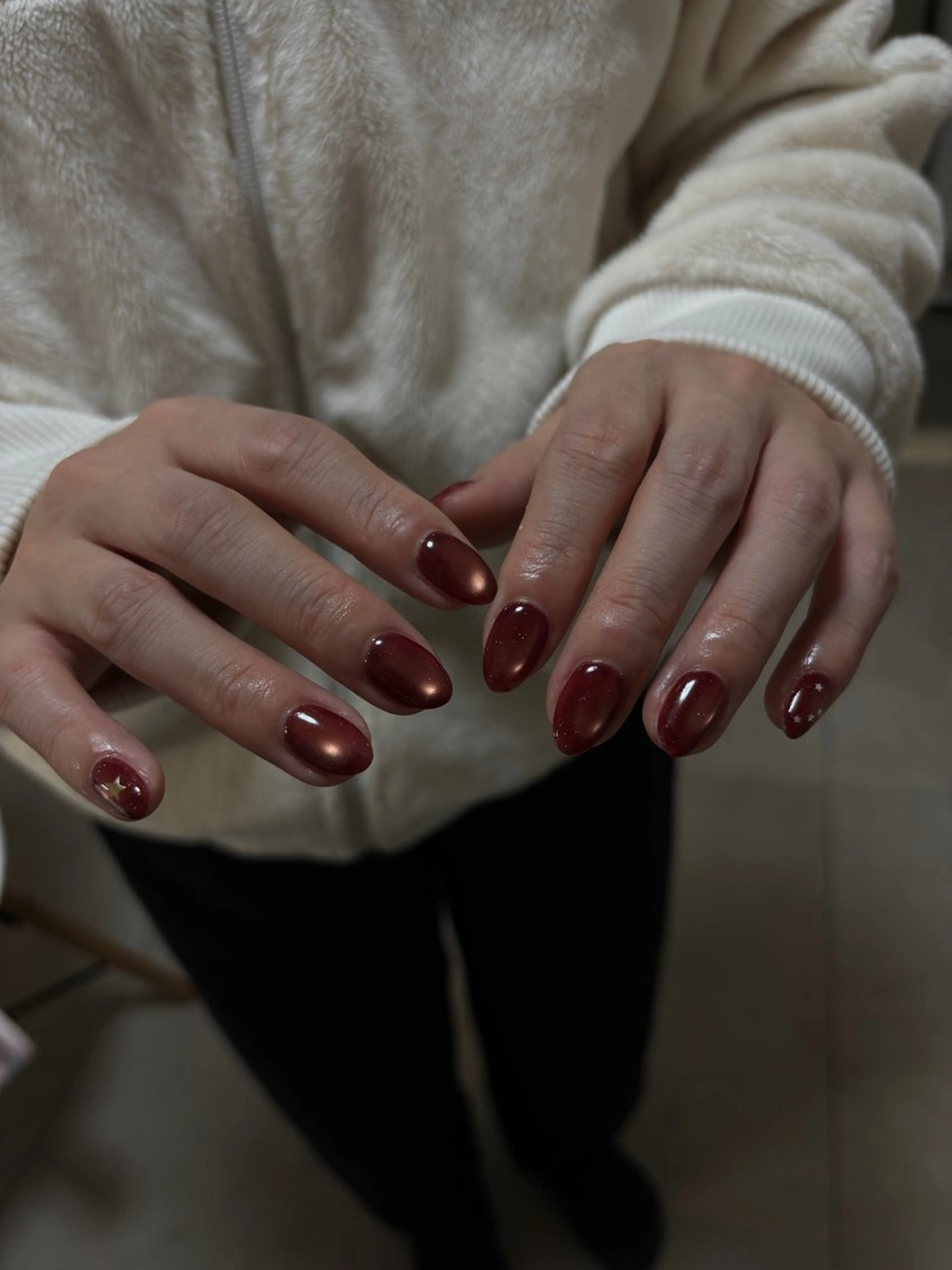 ネイル ボルドー マグネットネイル nail salon soruのネイルデザイン