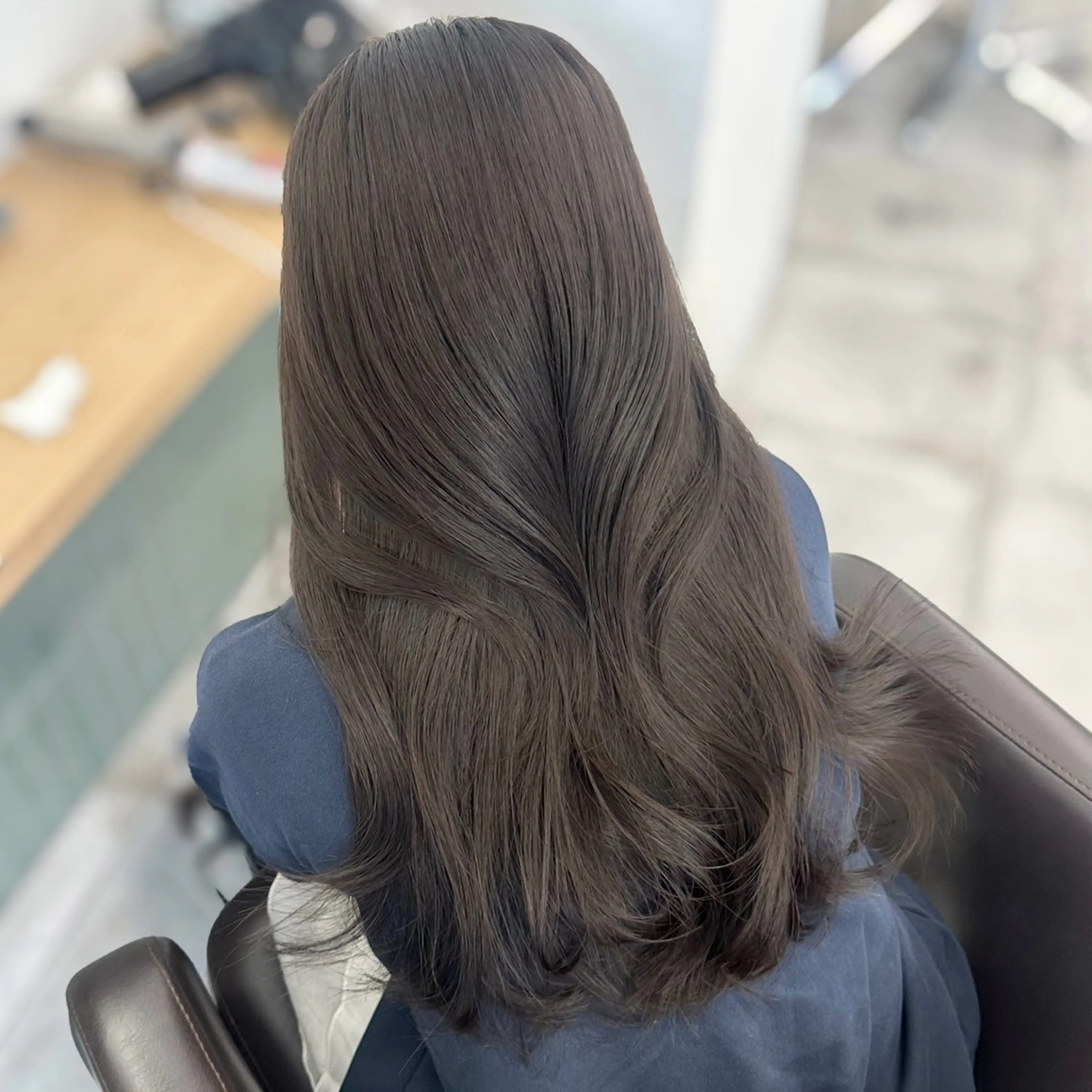 セミロング カラー カット ヘアカラー トリートメント ブリーチなし/レイヤ ー特化🌈Tommyのヘアスタイル