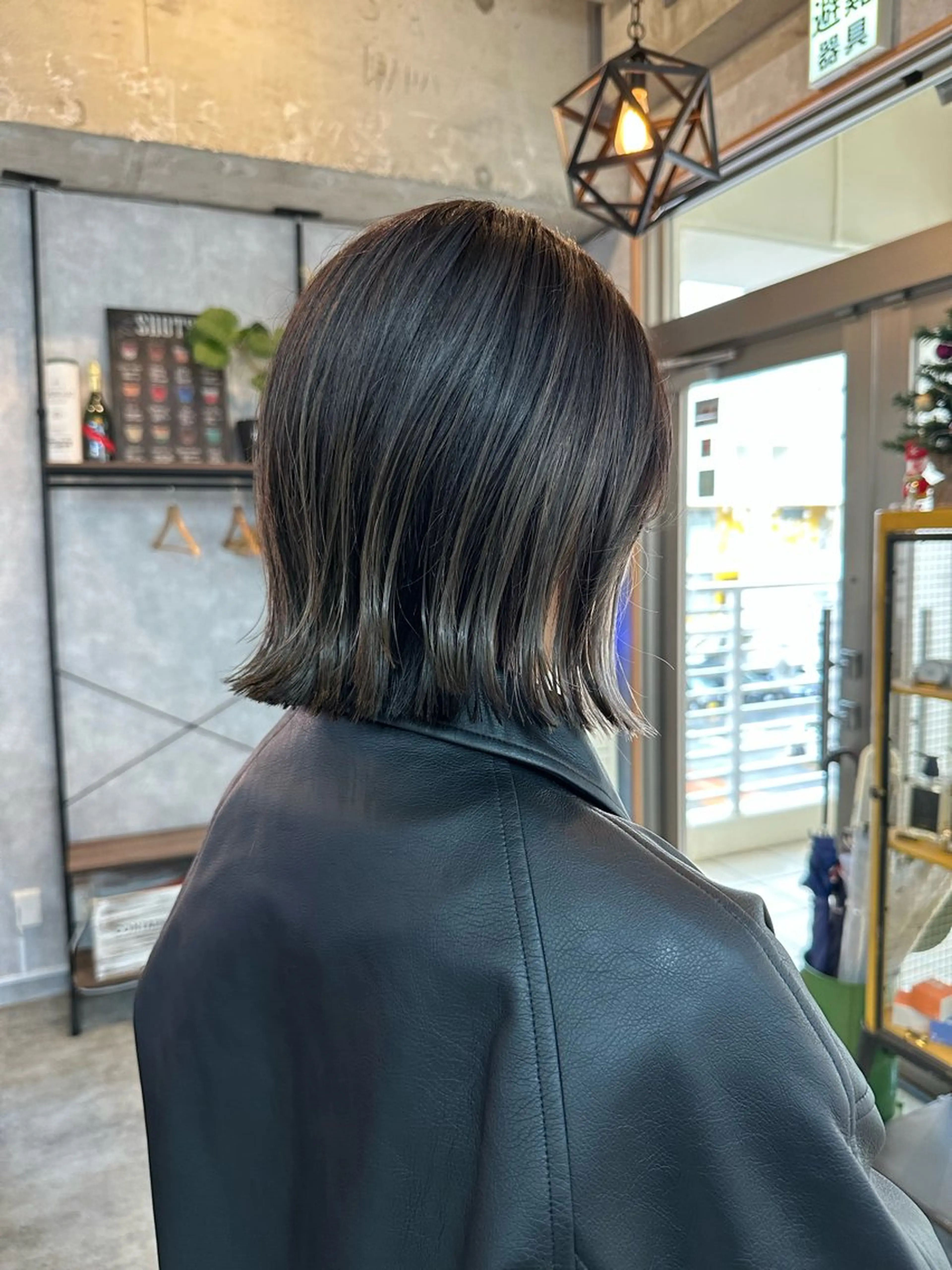 ショート 切りっぱなしボブ ショートボブ ハンサムショート 丸みショート ボブ カット ヘアカラー トリートメント モテ髪/ボブ/ショー ト/アダチフウトのヘアスタイル