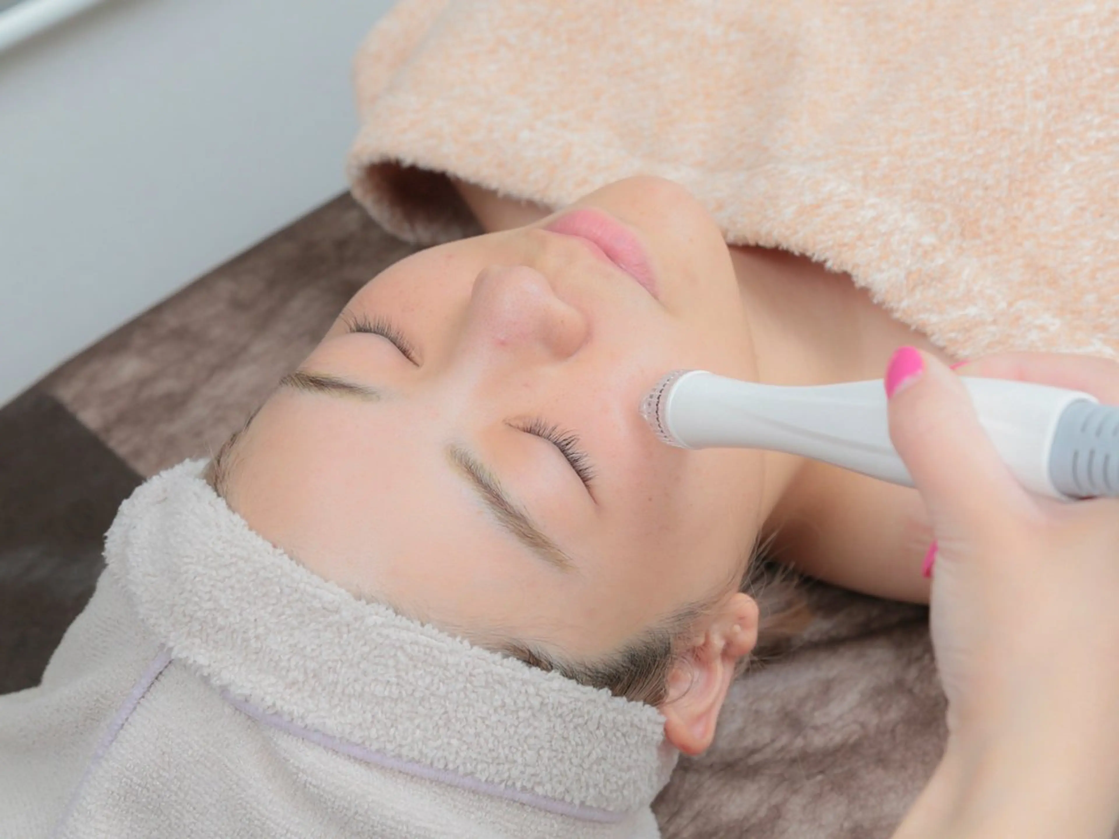 毛穴ごっそりハイドラ＋エレクトロポレーション仕上げ🚿✨ 毛穴洗浄×美容液導入でつるん肌💆‍♀️✨の写真