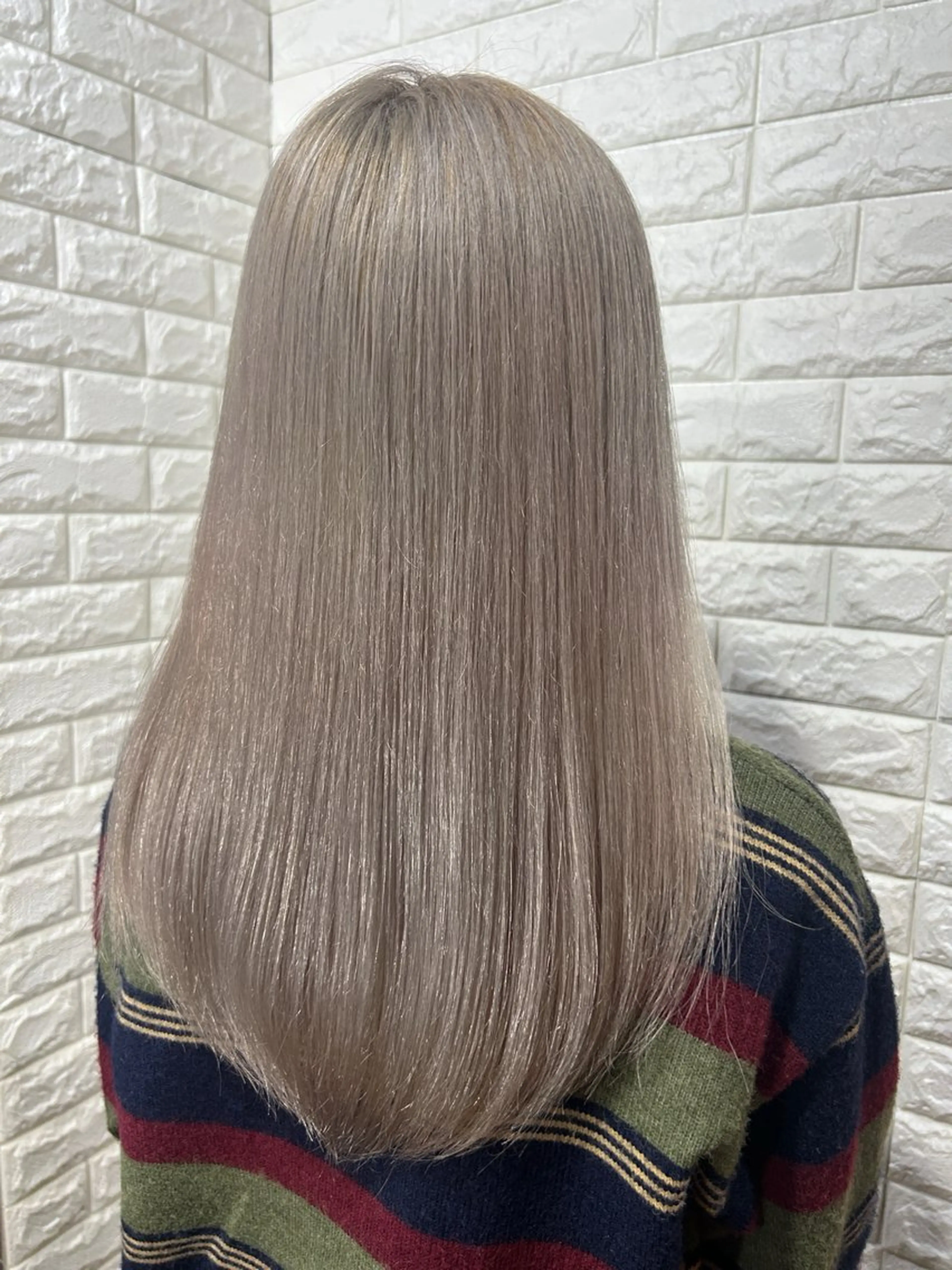 セミロング カラー ベージュカラー ブリーチ 透明感カラー カット ヘアカラー トリートメント レイヤー/縮毛矯正/ 透明感カラー/マサキのヘアスタイル