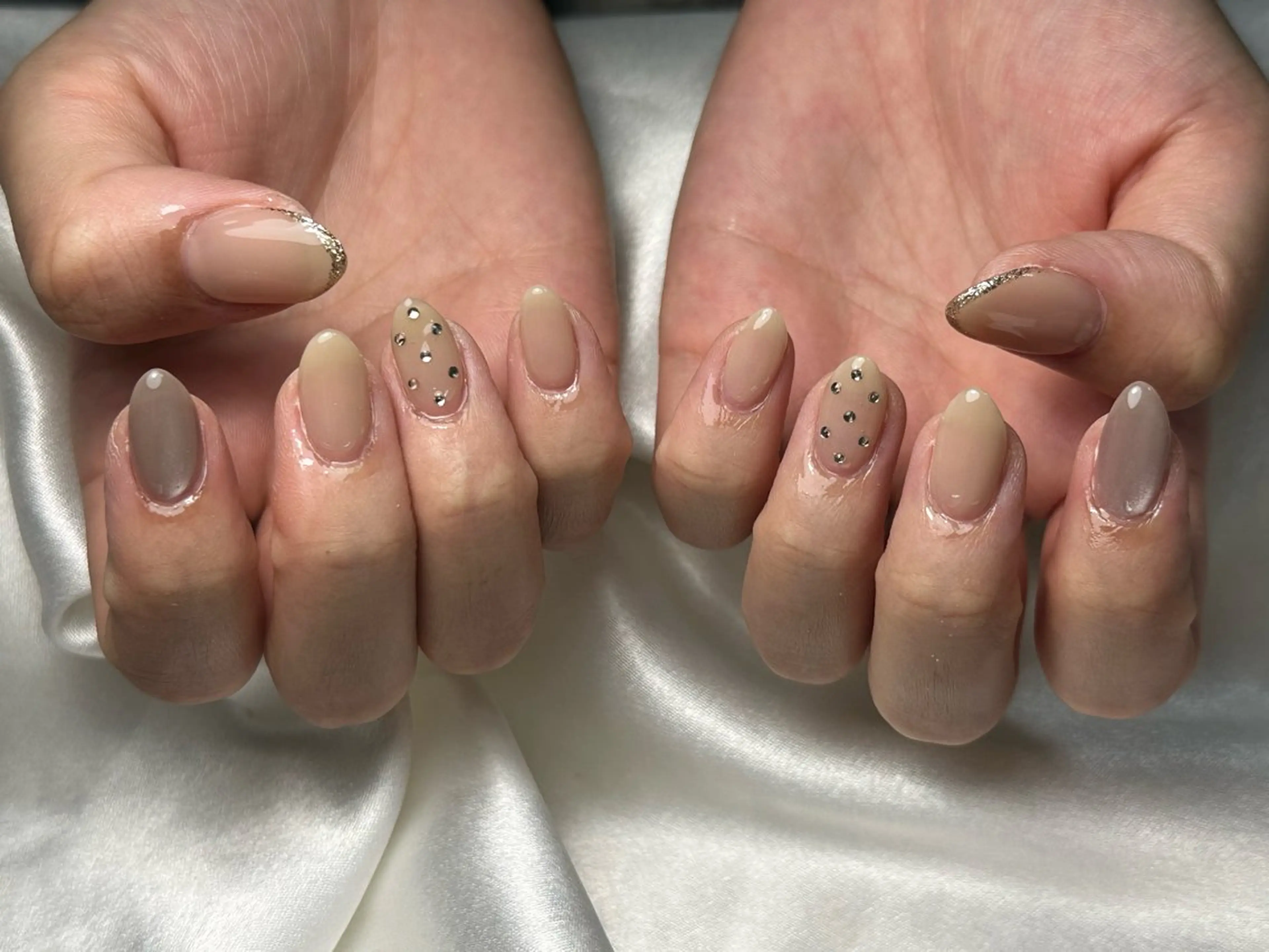 ネイル オーロラネイル フットネイル フレンチネイル ジェルネイル マグネットネイル ハンドネイル kiki nail たまプラーザのネイルデザイン