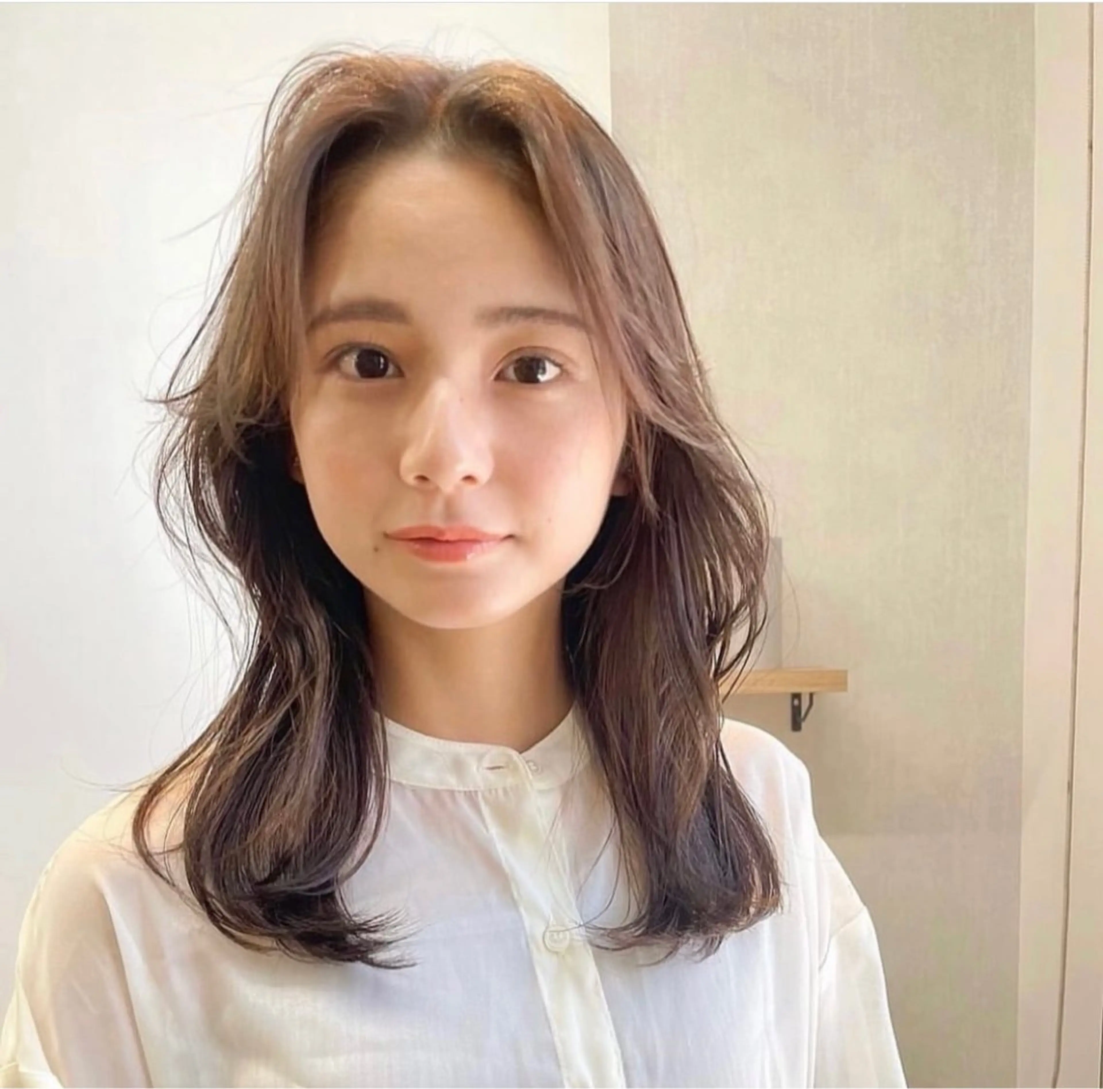 ミディアム カラー 顔まわりレイヤー レイヤーカット カット ヘアカラー トリートメント 内野   龍海 / レイヤーカットのヘアスタイル