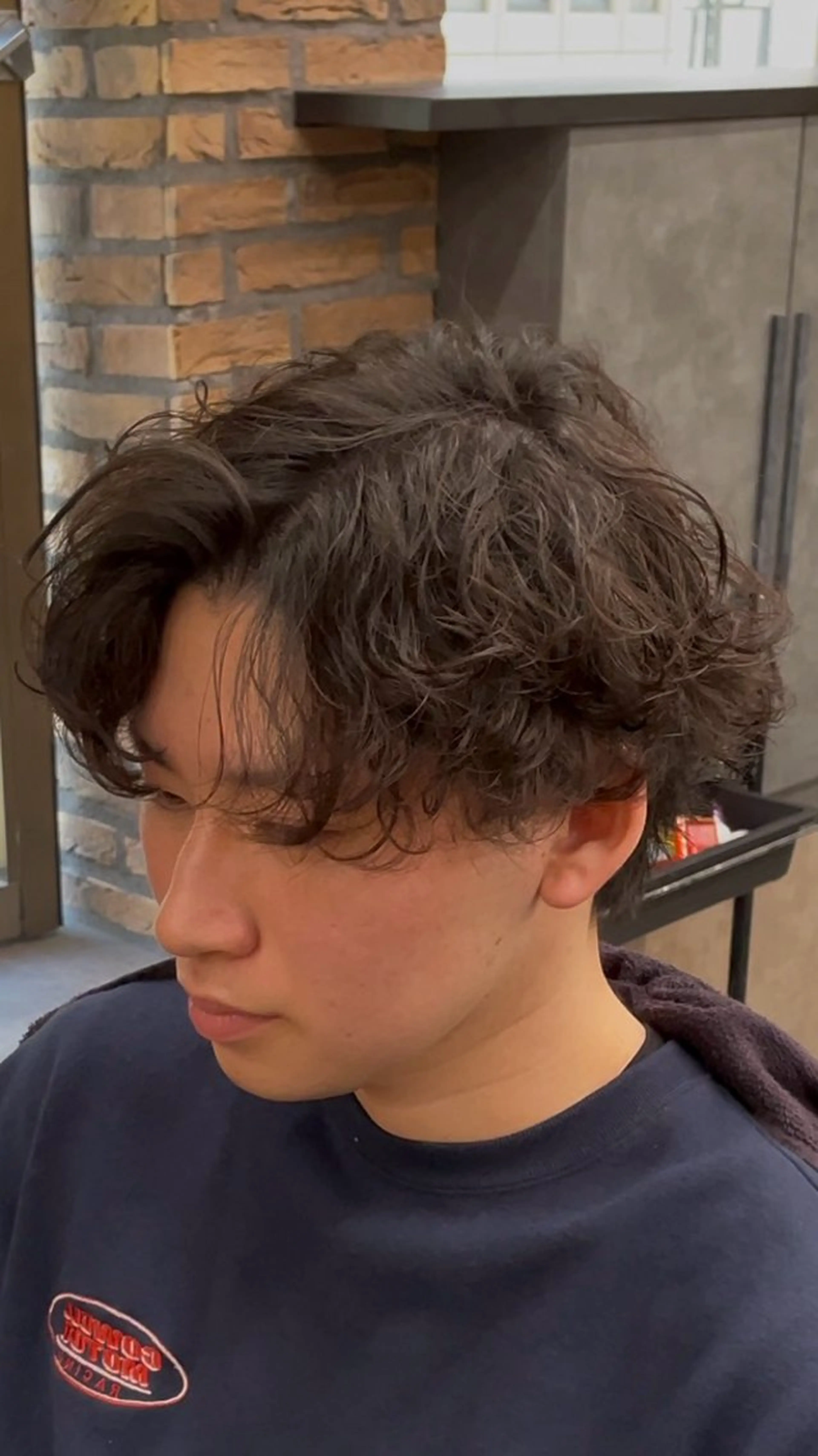 パーマ メンズ カット パーマ シャドウ/フェザー 朝崎倭斗のヘアスタイル