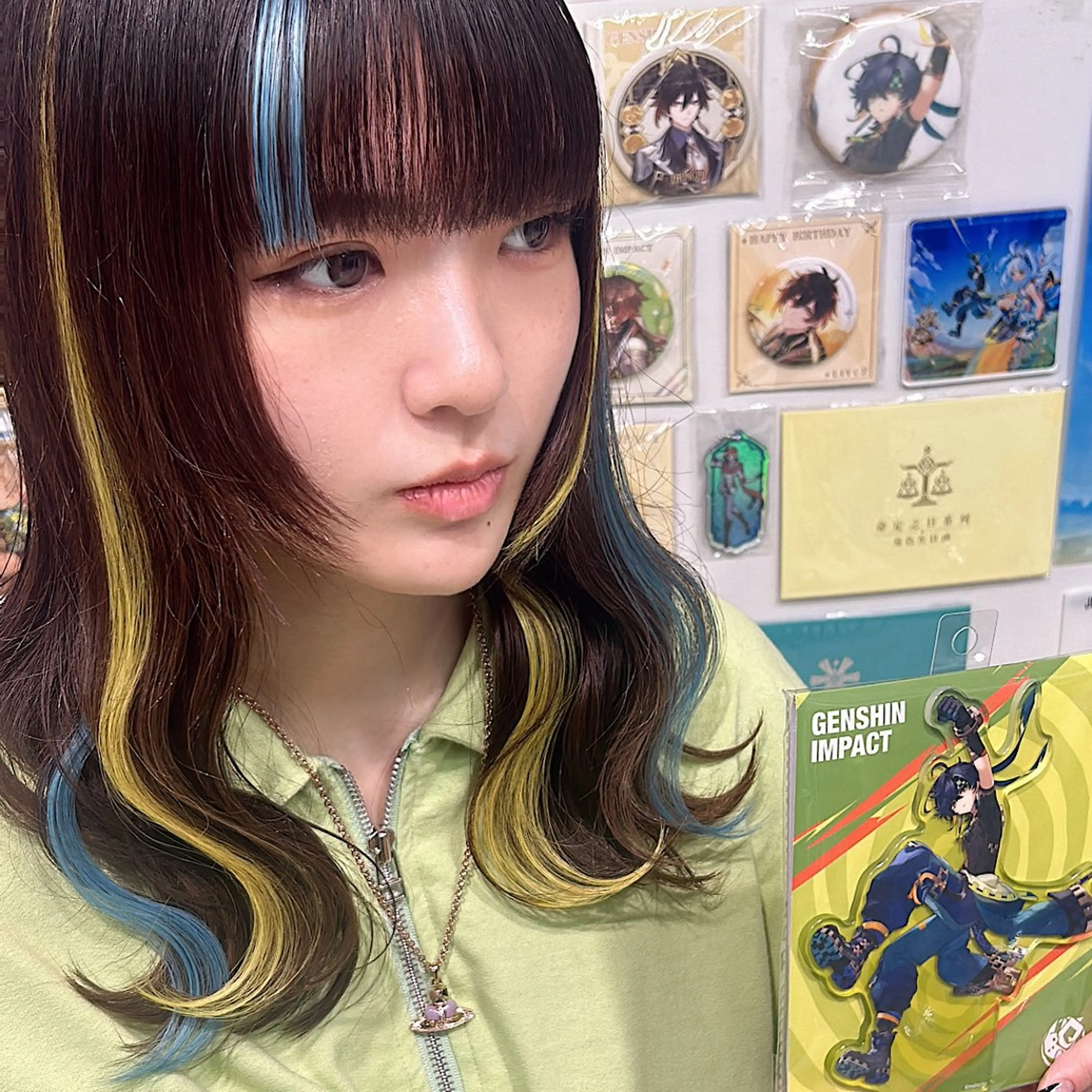 カット＋ブリーチ2回＋カラー＋トリートメントの写真