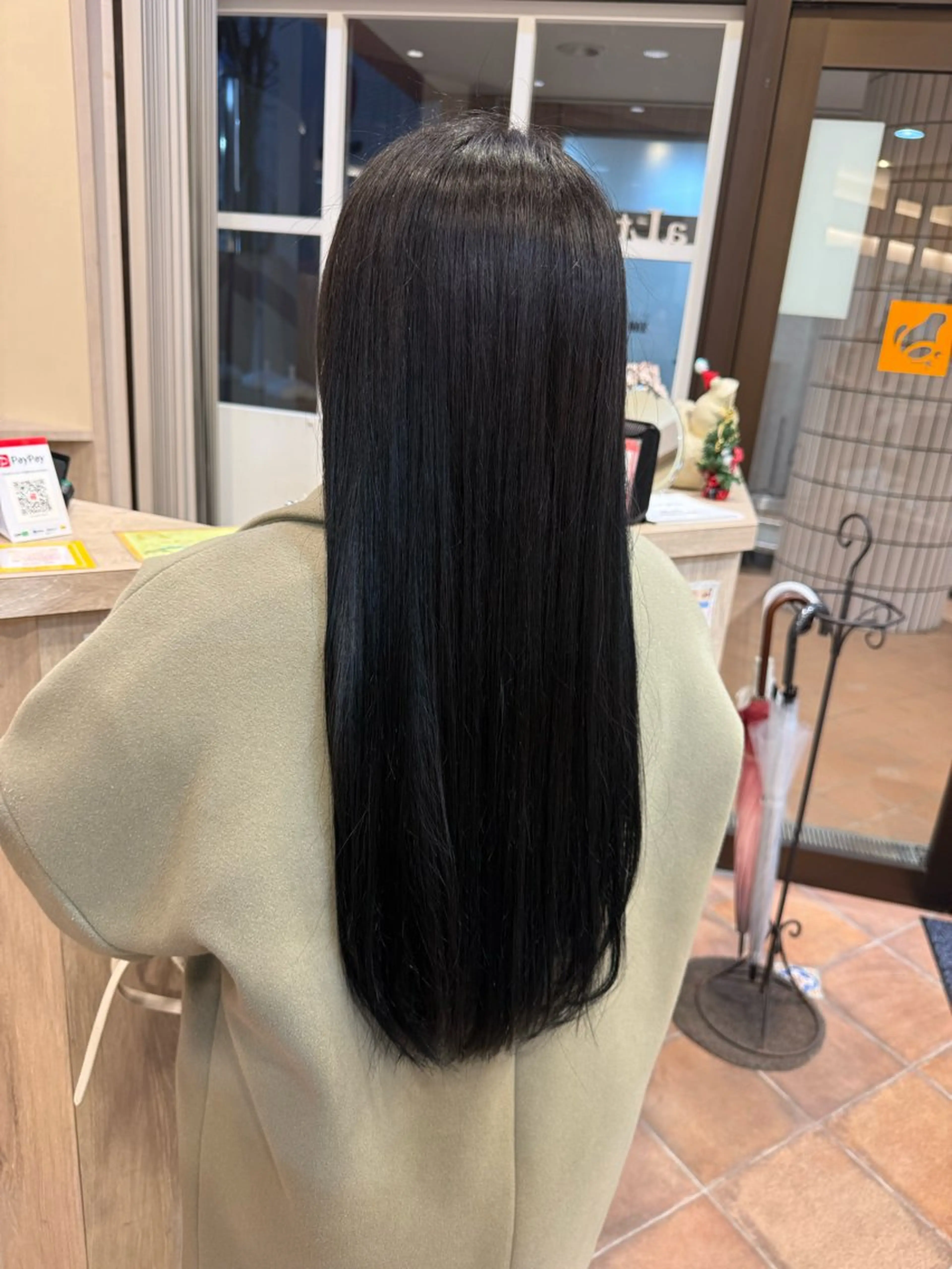 ロング ヘアカラー トリートメント 杉田 花乃のヘアスタイル