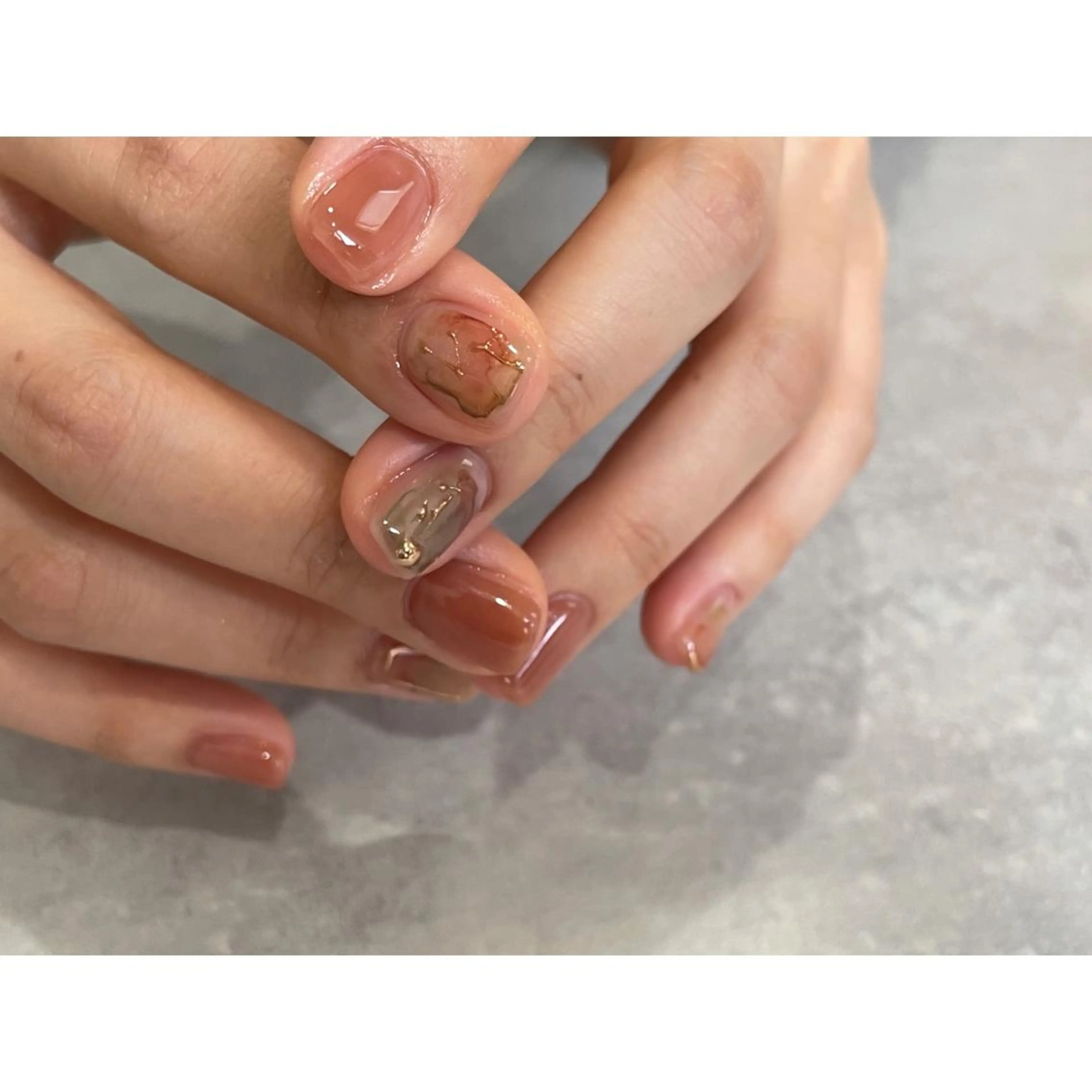 ネイル アートネイル ブラウン ミラーネイル ニュアンスネイル ワンカラーネイル lacier nailのネイルデザイン