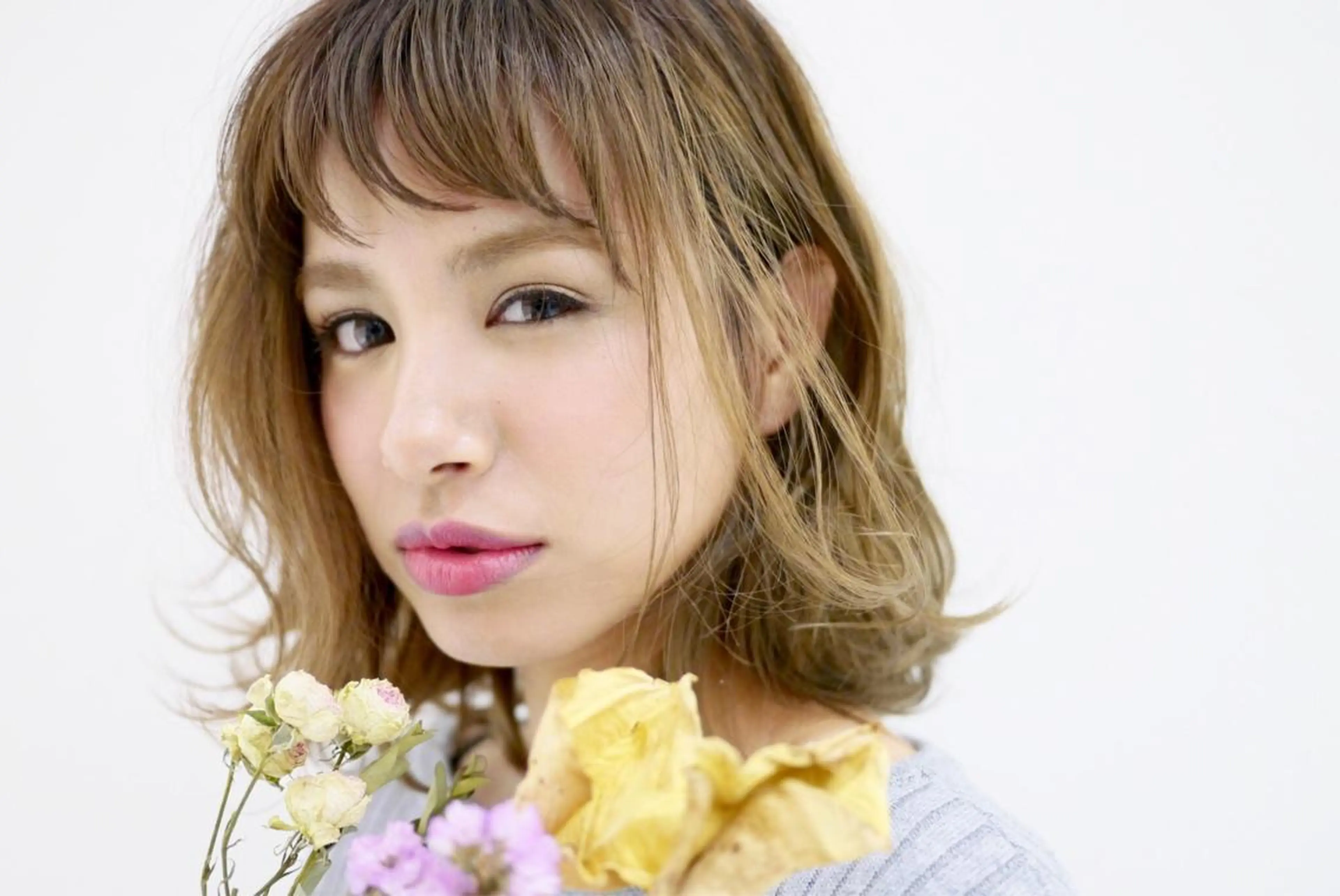 ミディアム ボブ 小顔カット 圧倒的美髪ストレート ツダケイタロウのヘアスタイル