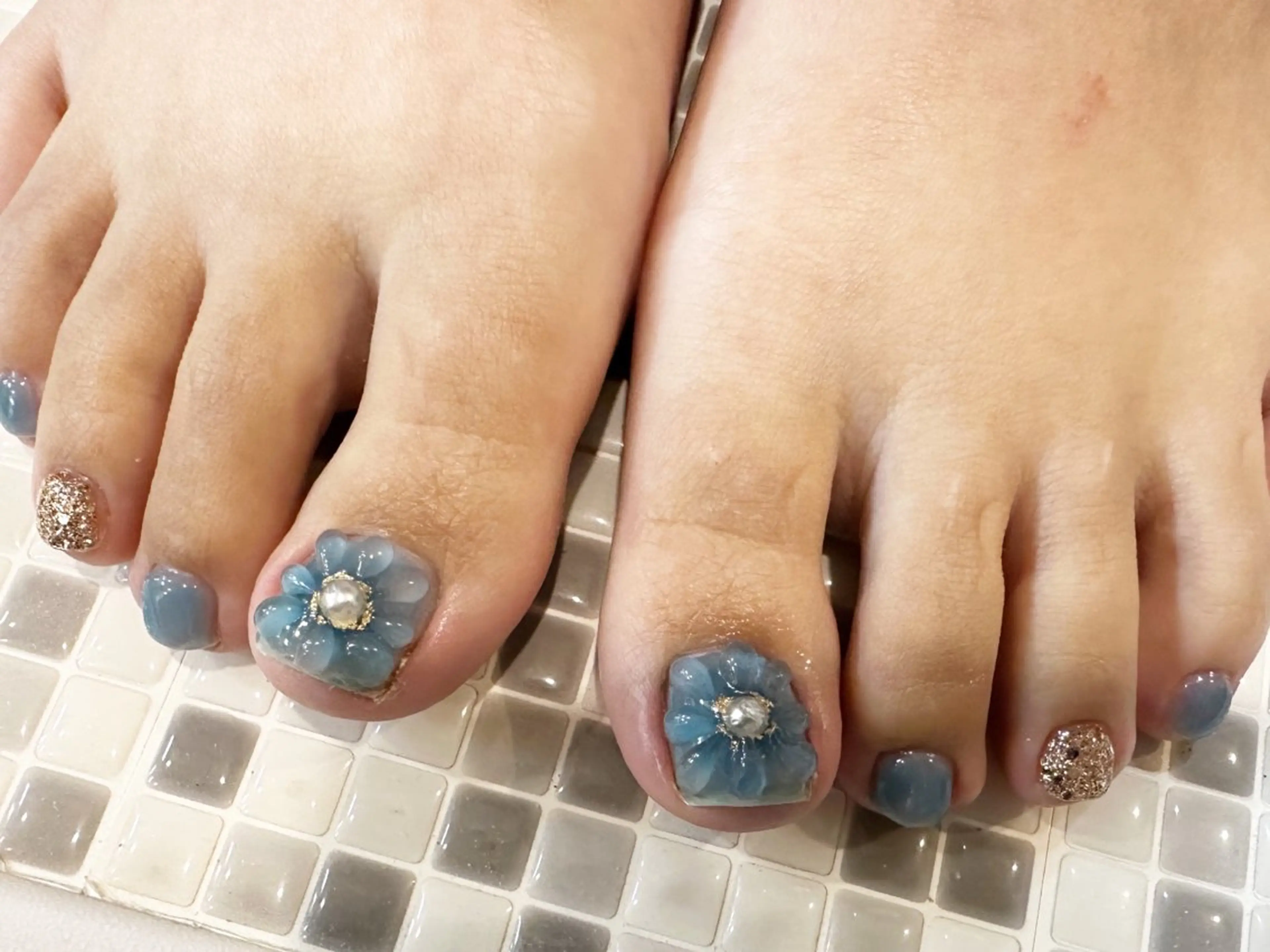 ネイル フットネイル nailist yuiのネイルデザイン