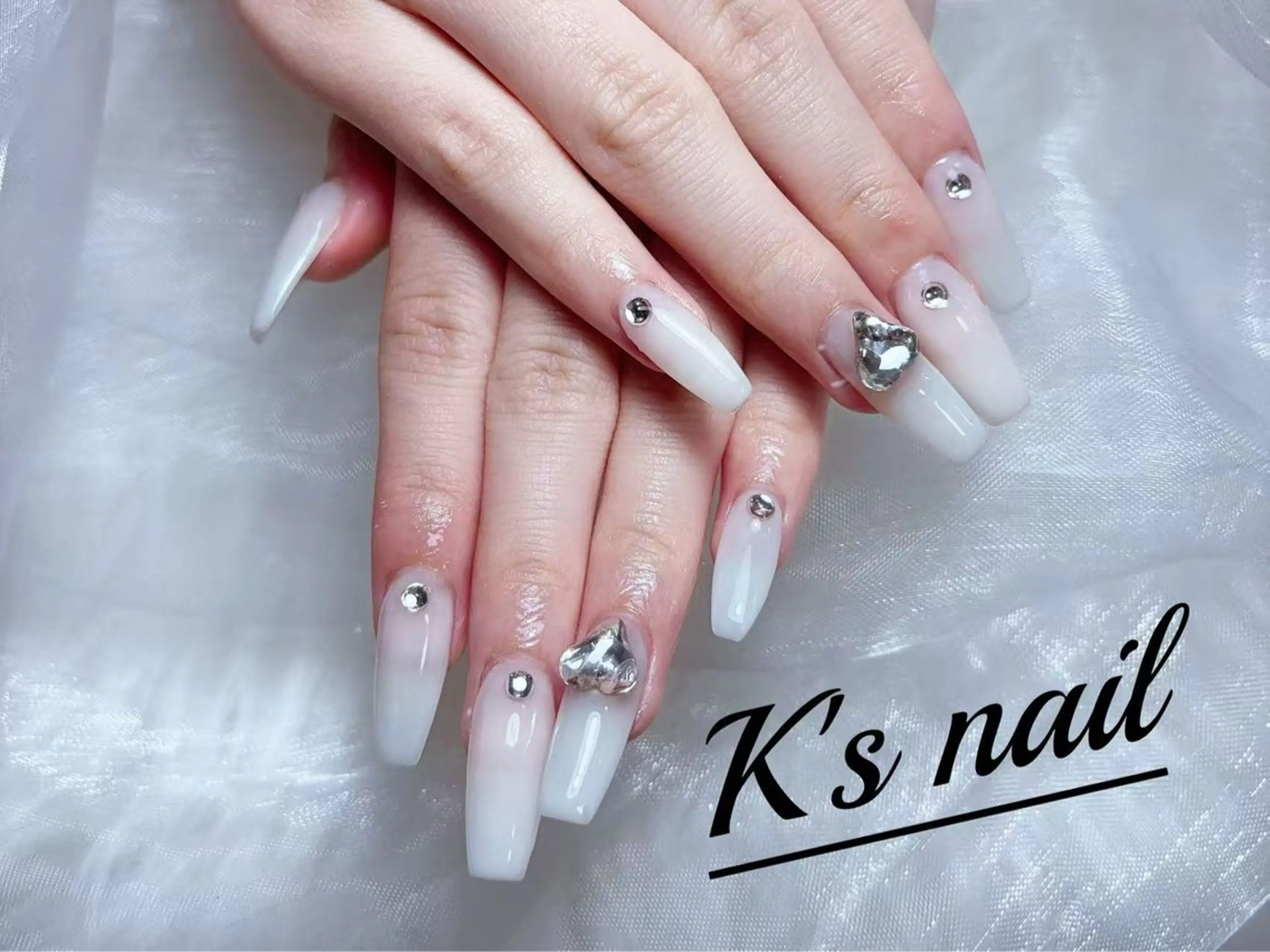 ネイル ホワイト K‘s nail salonのネイルデザイン
