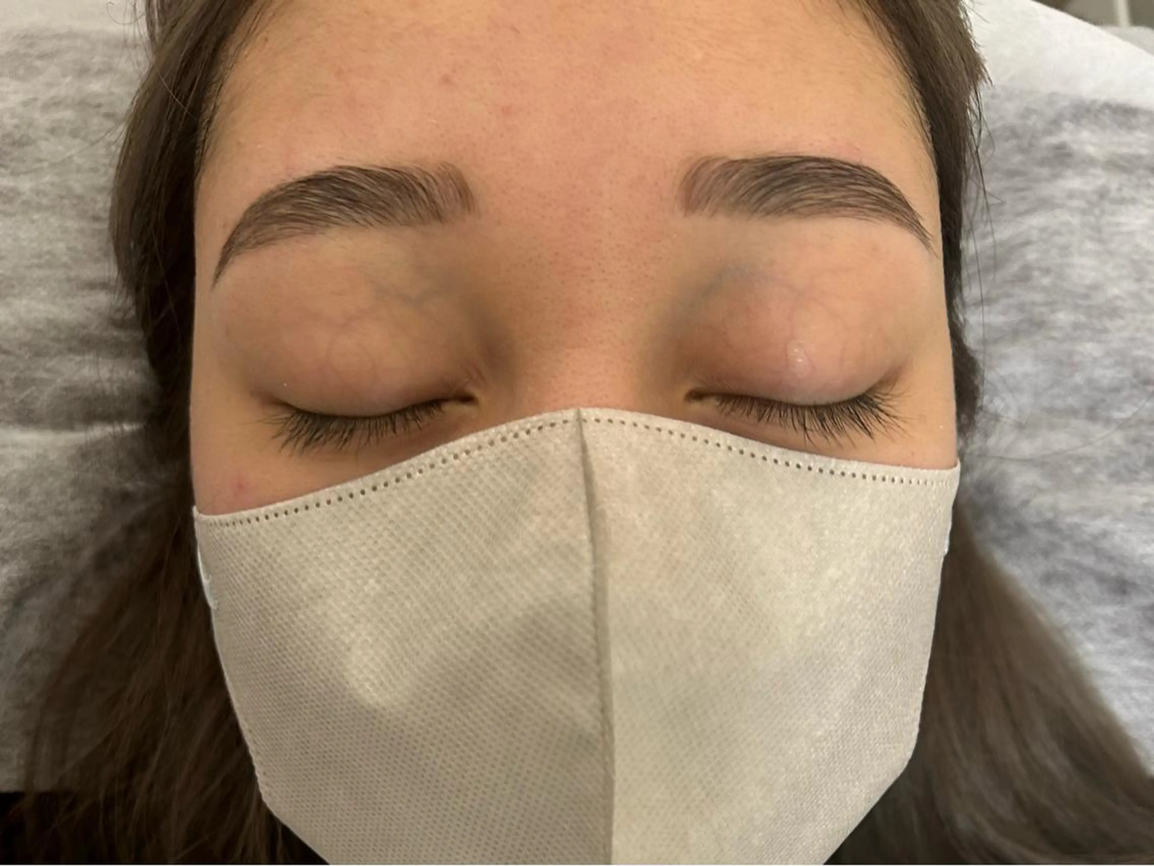 アイブロウ h1 nailのネイルデザイン