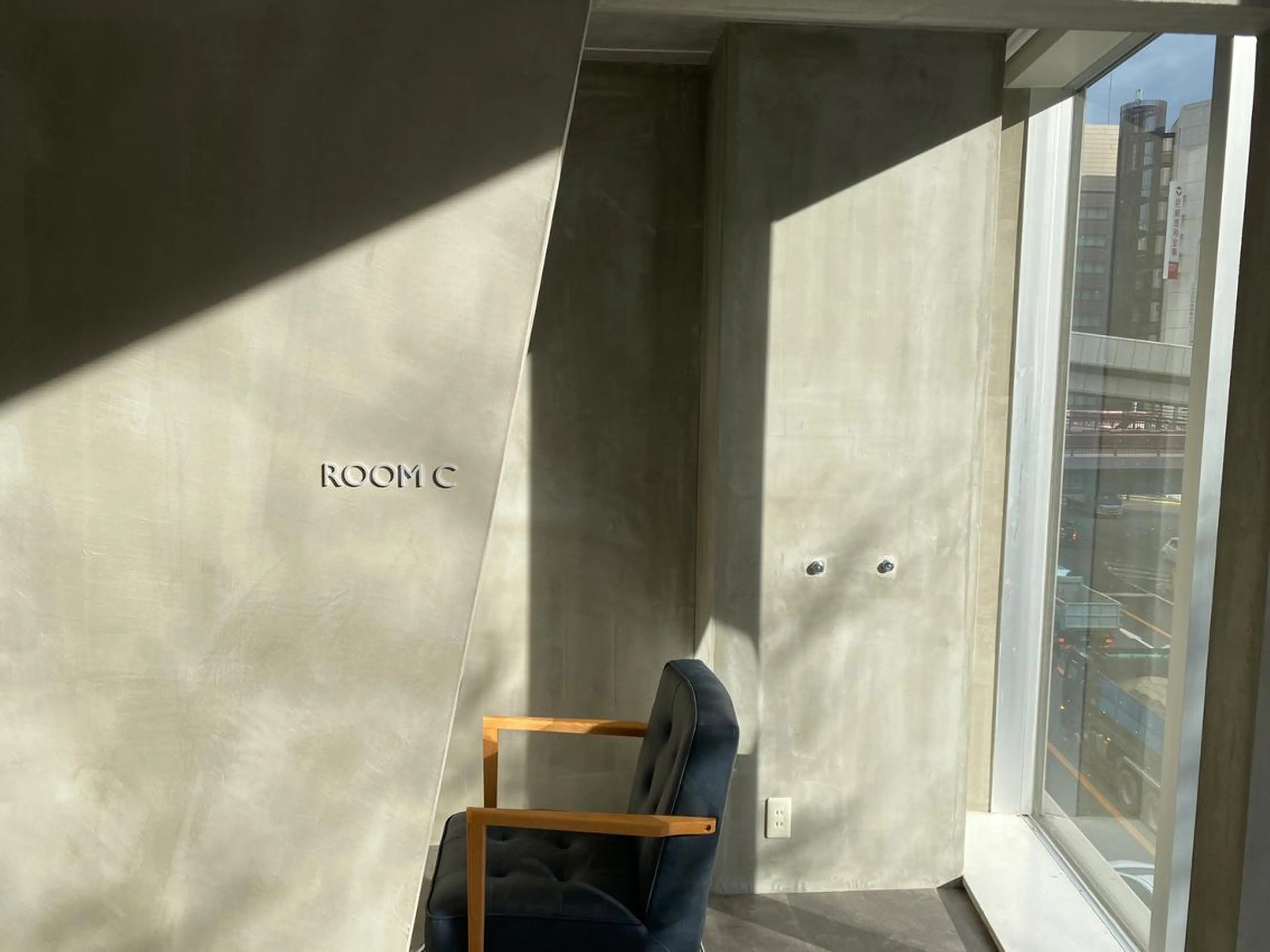 ロング ヘアアレンジ パーマ カラー アディクシーカラー ケアカラー 髪質改善 トリートメント ストレートパーマ カット 縮毛矯正 トリートメント ヘアケア特化型サロン newi 梅田のヘアスタイル