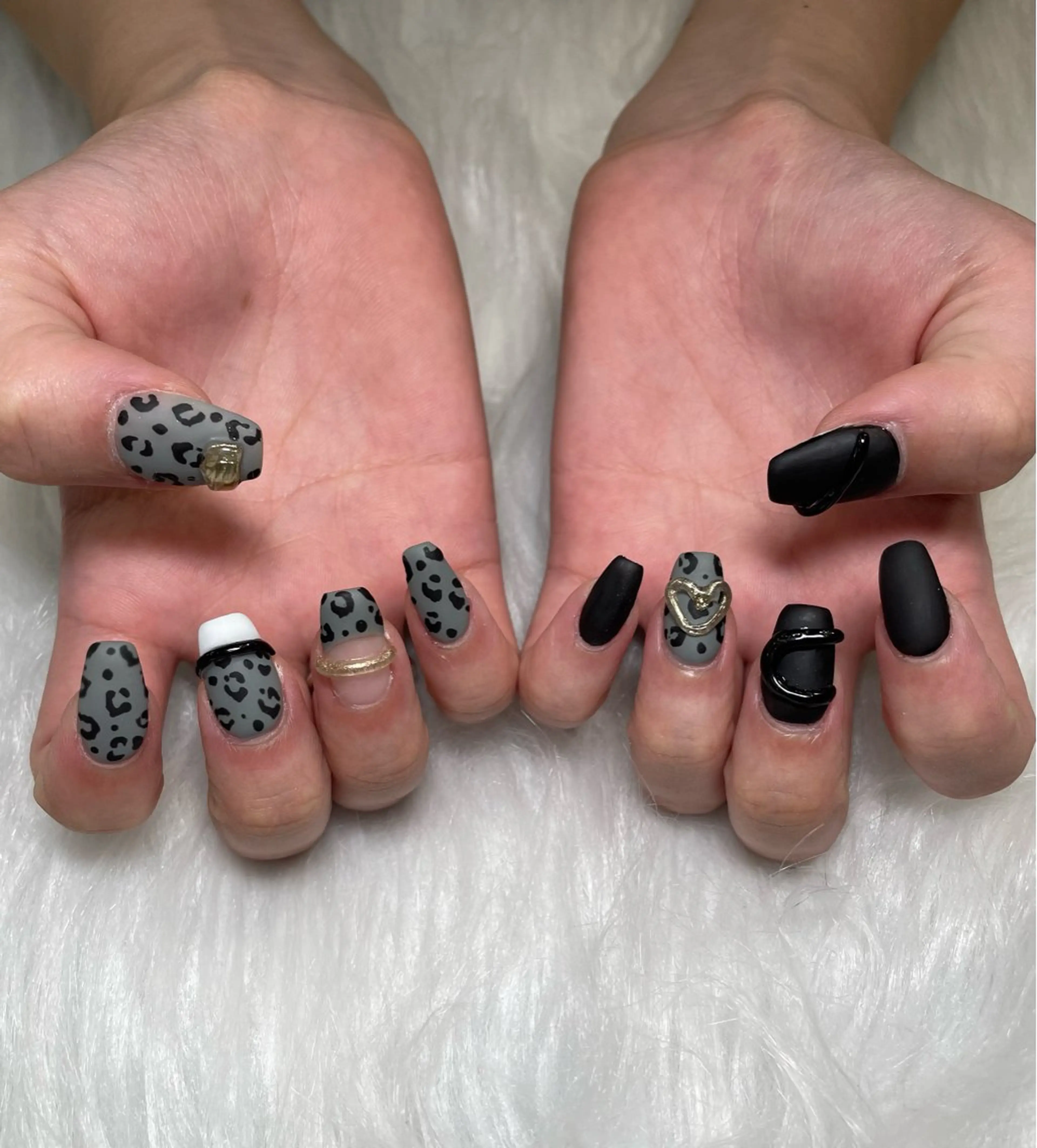 ネイル アートネイル E 大和八木/ minatsuのネイルデザイン