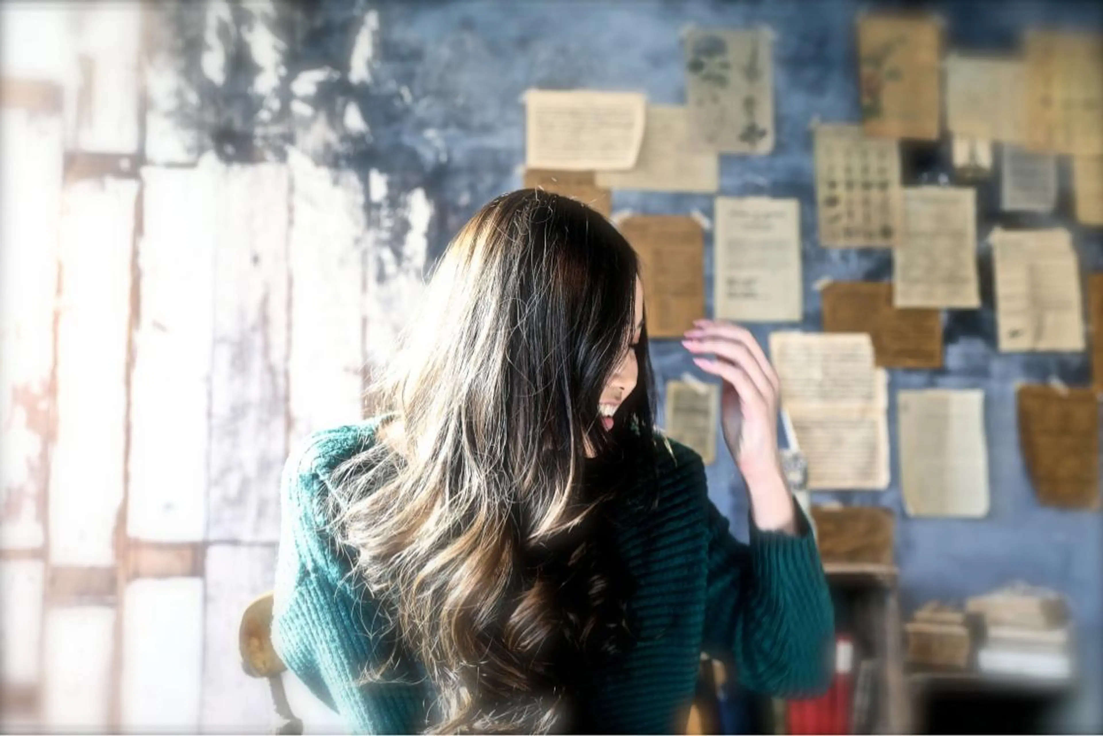 ロング カラー ベージュカラー 透明感カラー グレージュ 髪質改善カラー、美髪 トリートメント専門のヘアスタイル