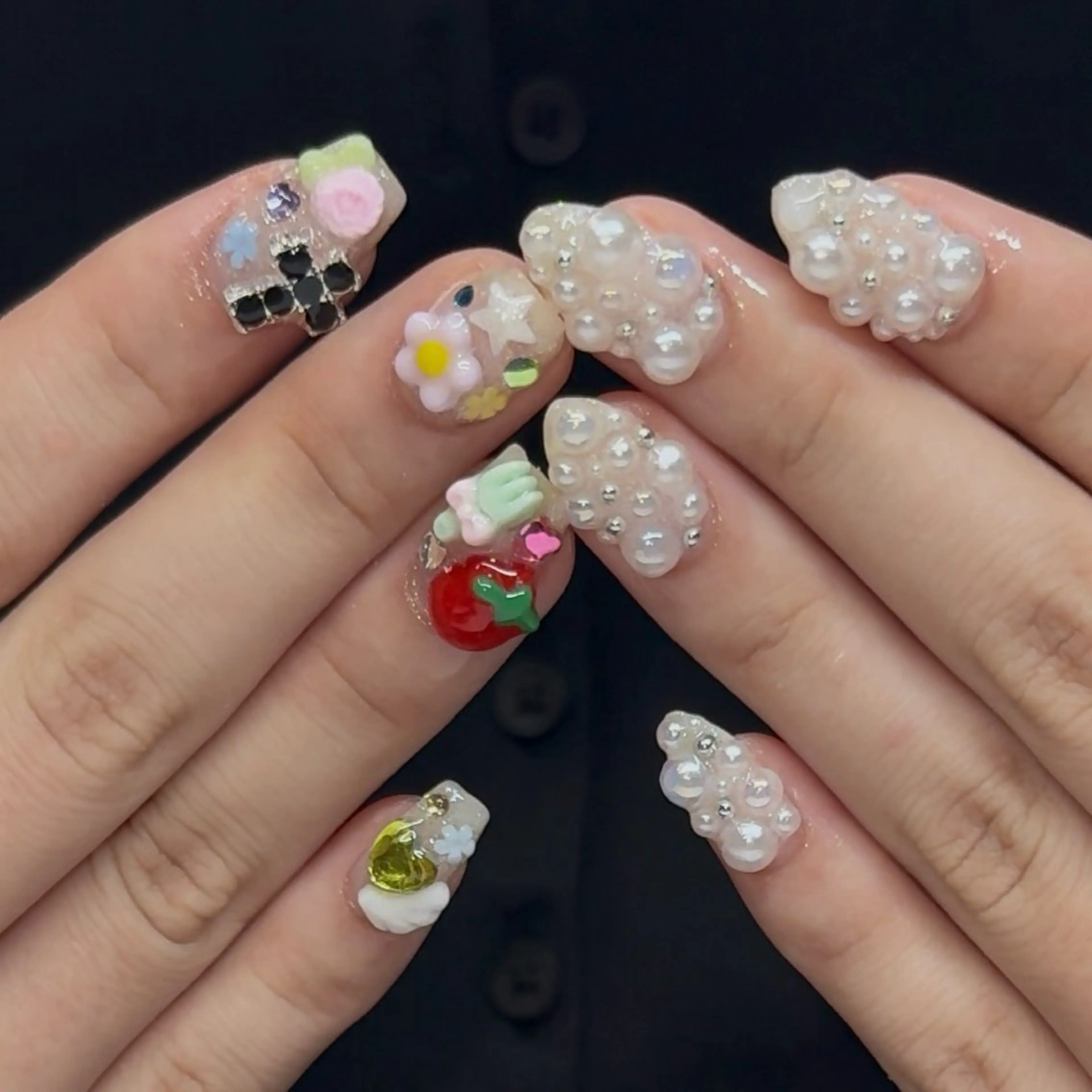 ネイル ハンドネイル Sarina ⋆⭒˚ mavieのネイルデザイン