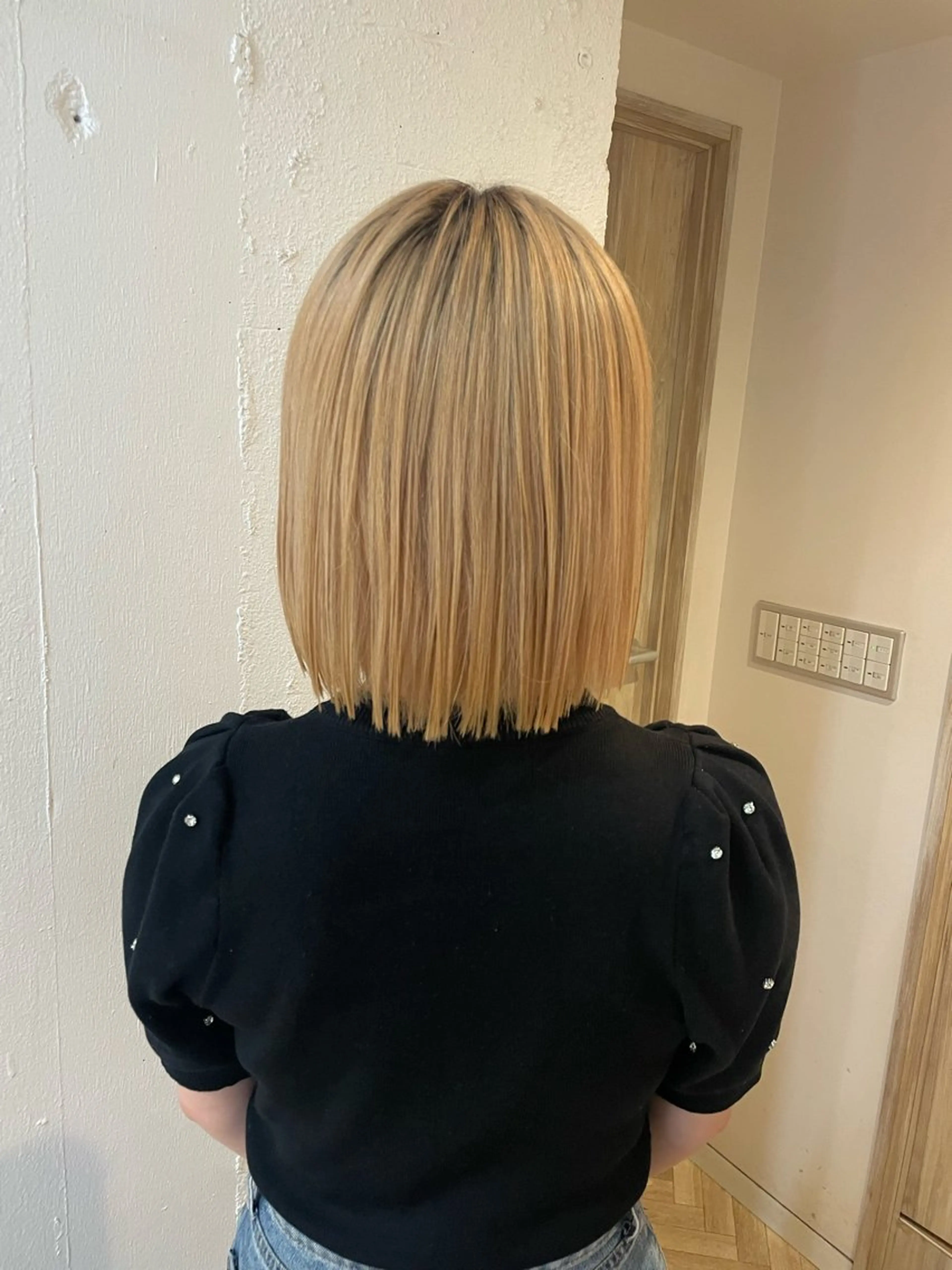 ミディアム 縮毛矯正 暖色カラー/ ストレート/くるみのヘアスタイル