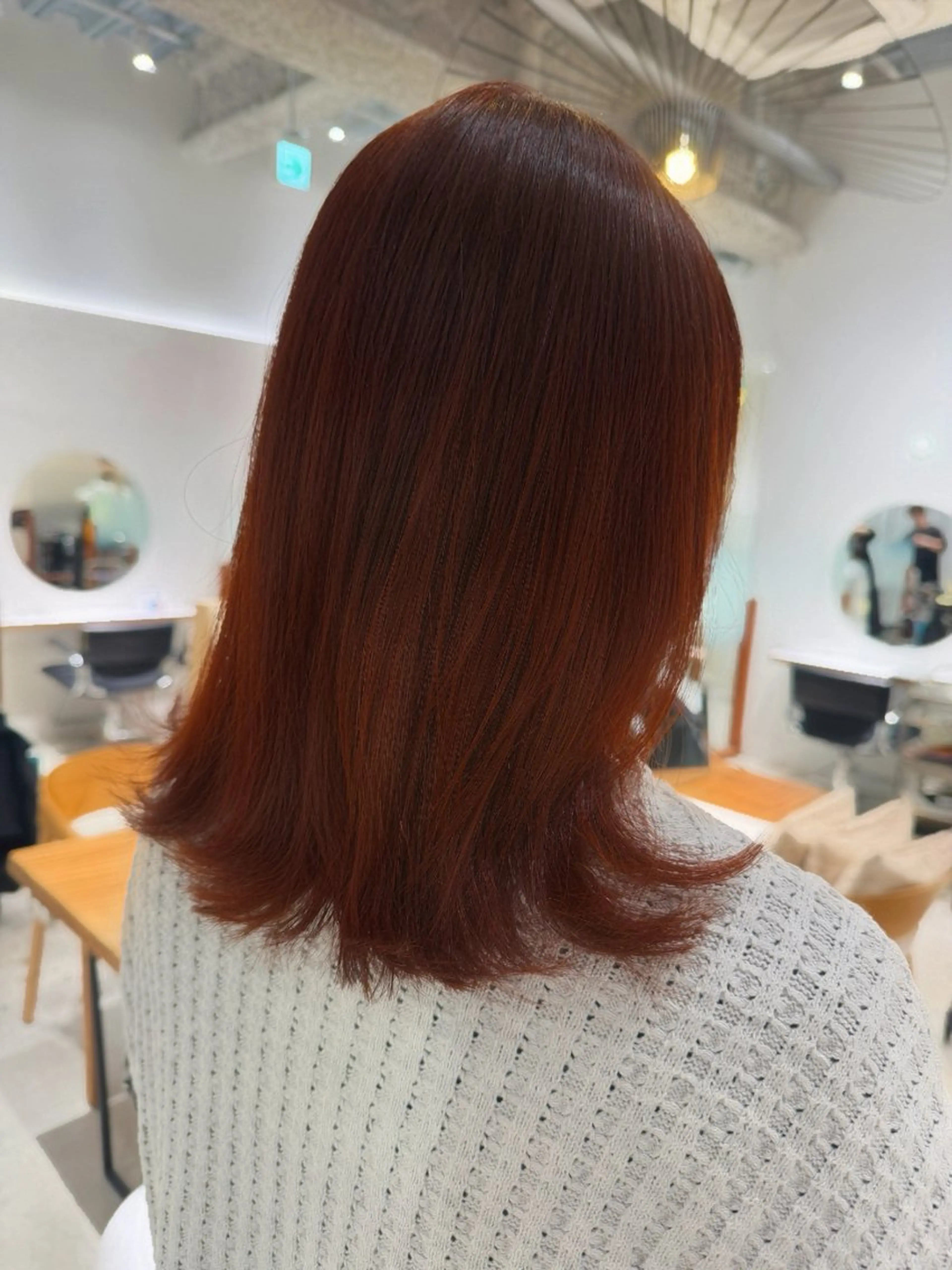 ミディアム カット ヘアカラー 宮澤 美幸のヘアスタイル