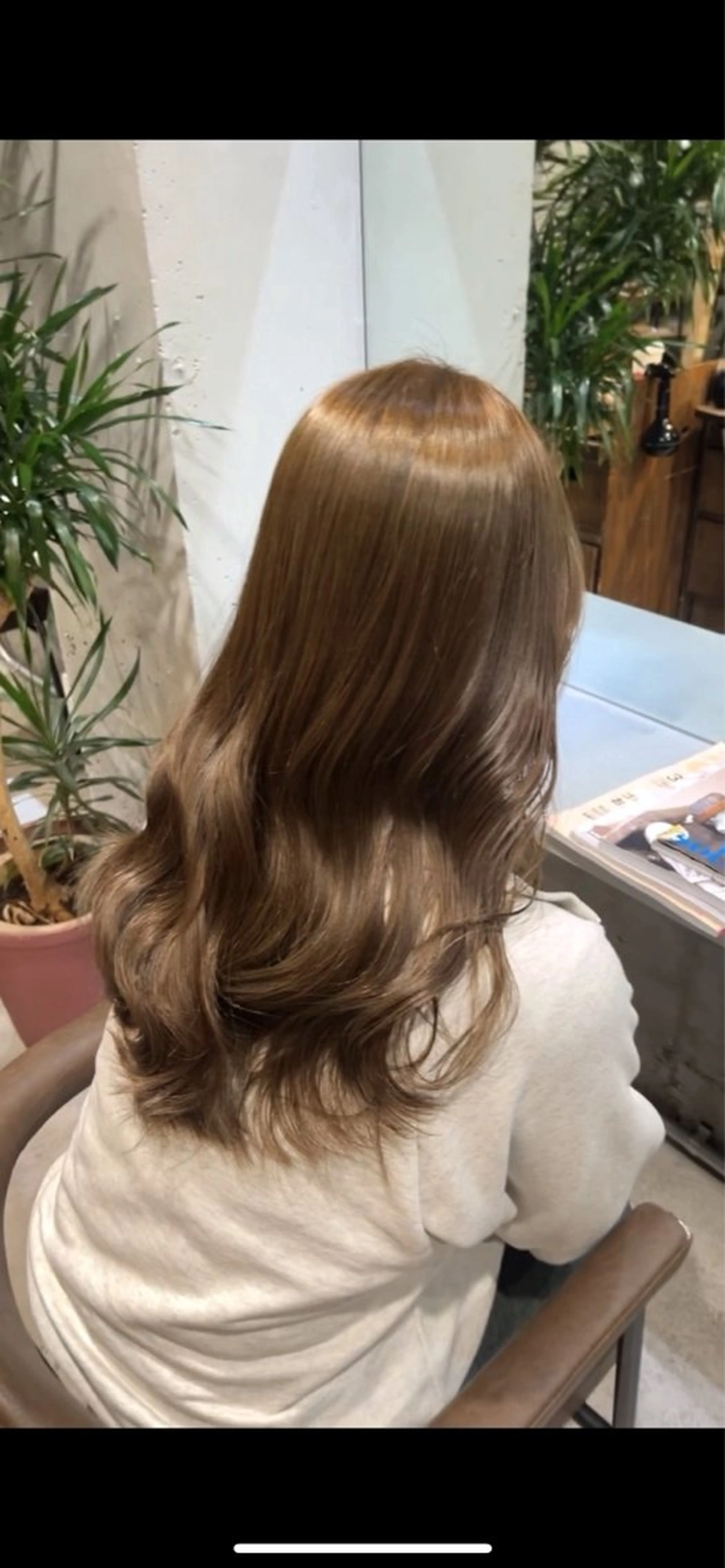 カラー 透明感カラー オリーブカラー 岩間 ゆいこのヘアスタイル