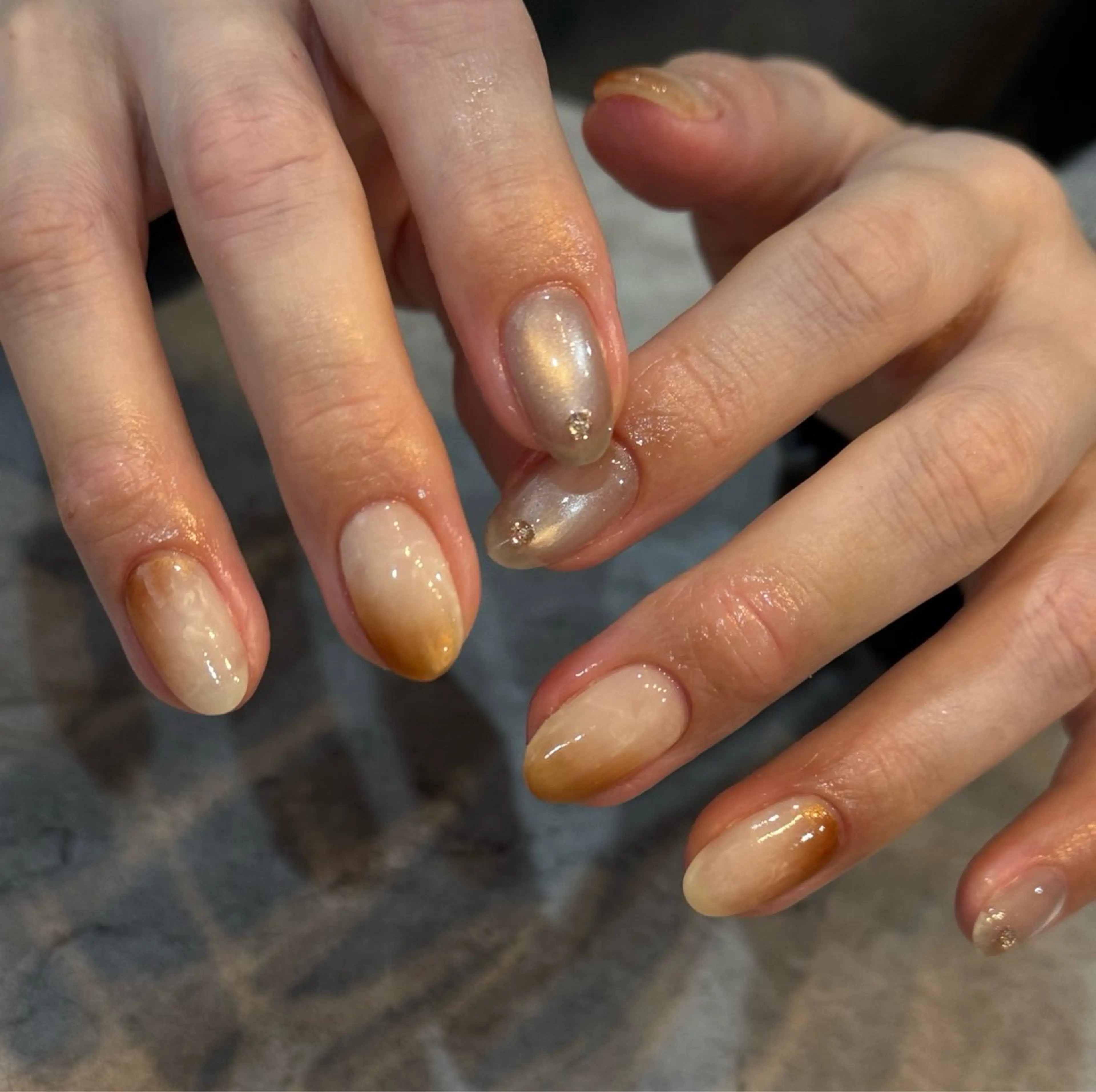 ネイル ミラーネイル ニュアンスネイル ハンドネイル Blé nailのネイルデザイン