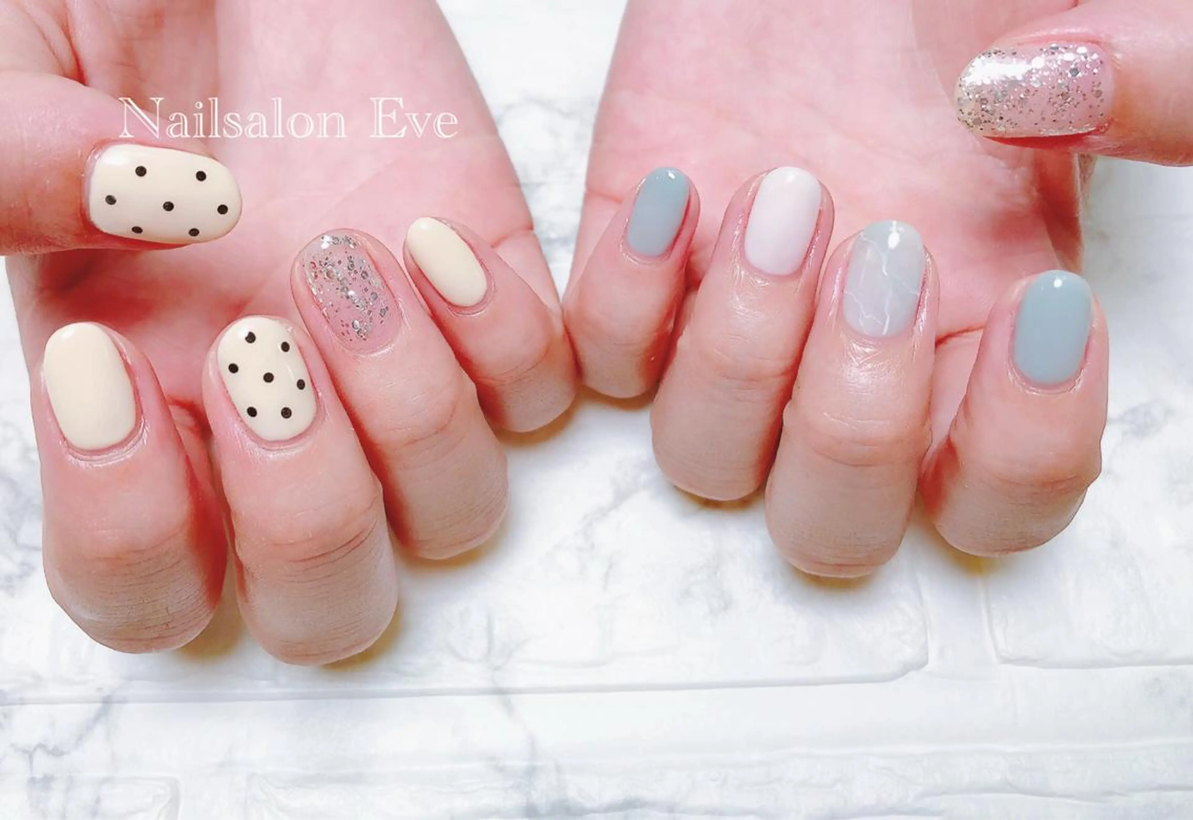 ネイル 持ち込み ニュアンスネイル ハンドネイル Nailsalon Eve（イヴ）のネイルデザイン