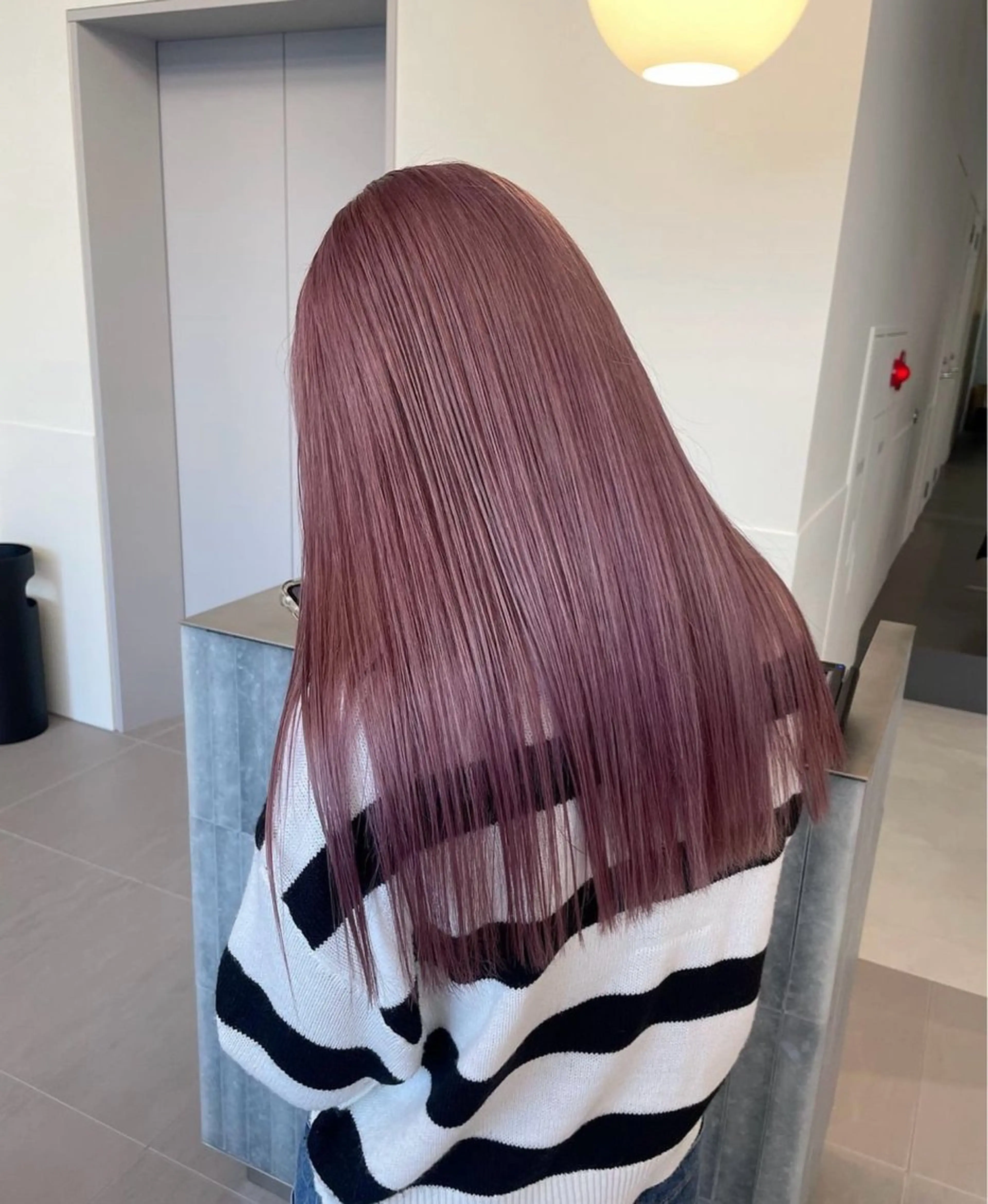 ロング 縮毛矯正 酸性ストレート 似合わせレイヤー ＆透明感カラーのヘアスタイル