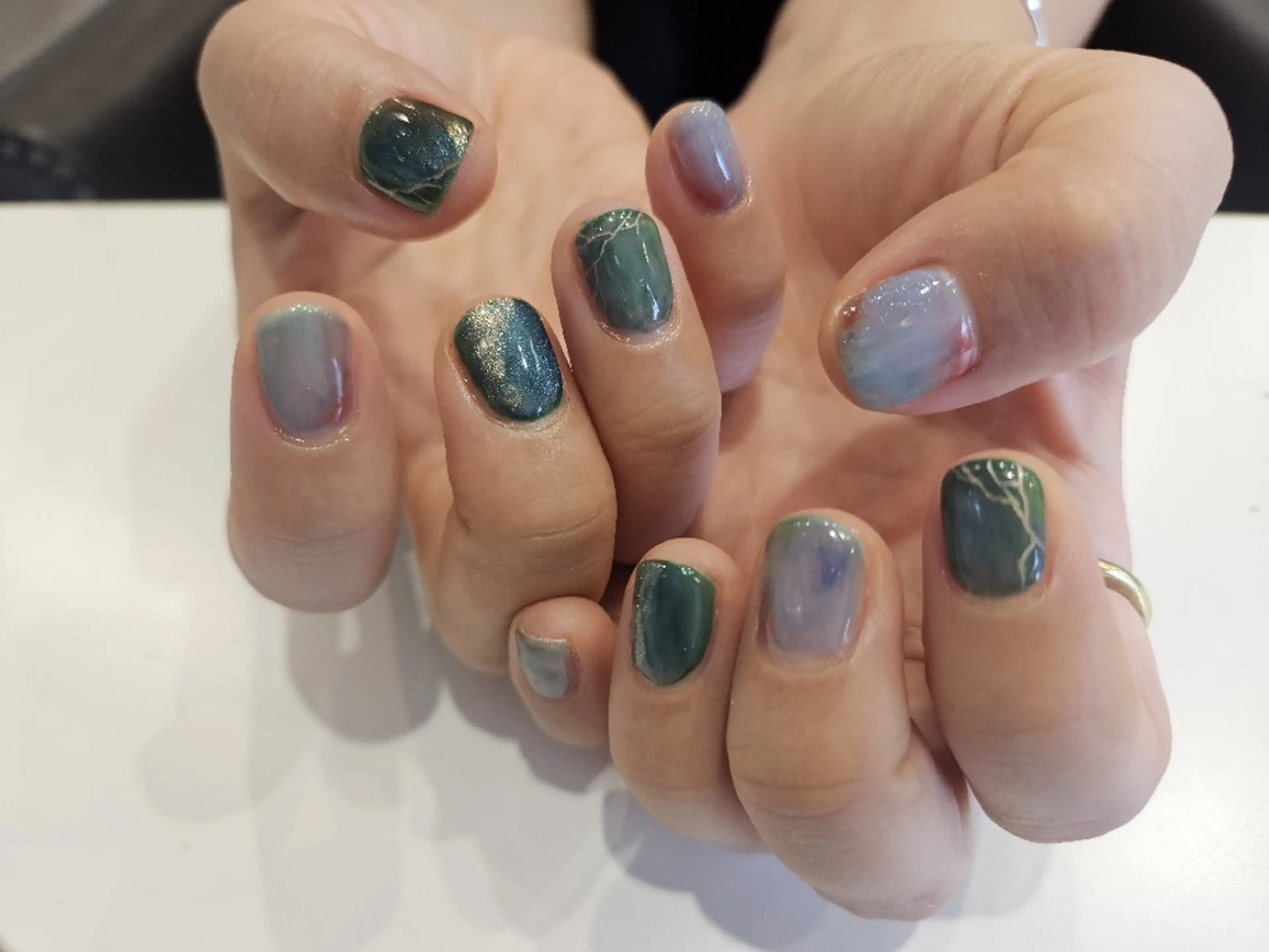 ネイル ハンドネイル 関口 友菜のヘアスタイル