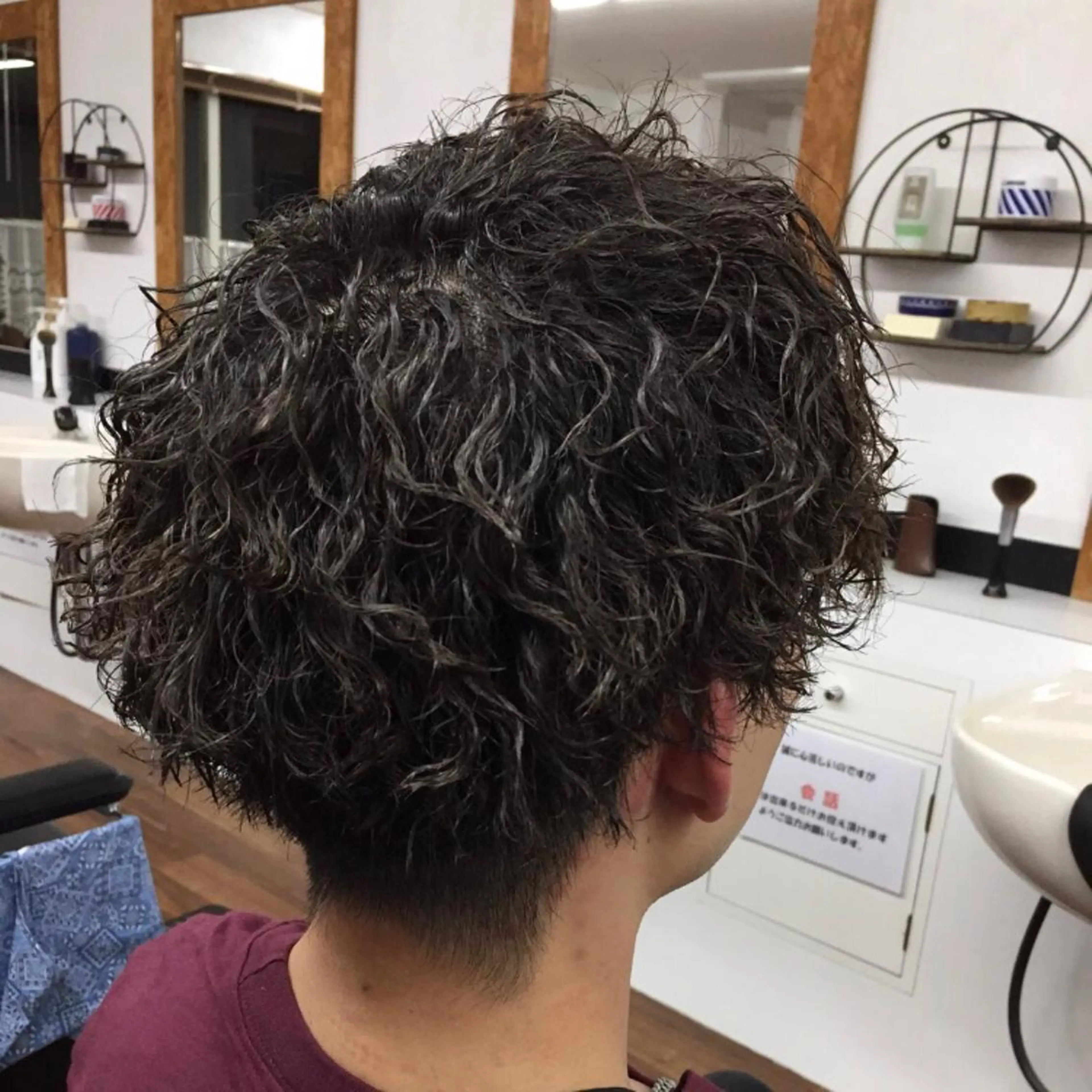 ショート パーマ メンズ メンズパーマ メンズツイストパーマ ツイストパーマ 本橋 琴実のヘアスタイル