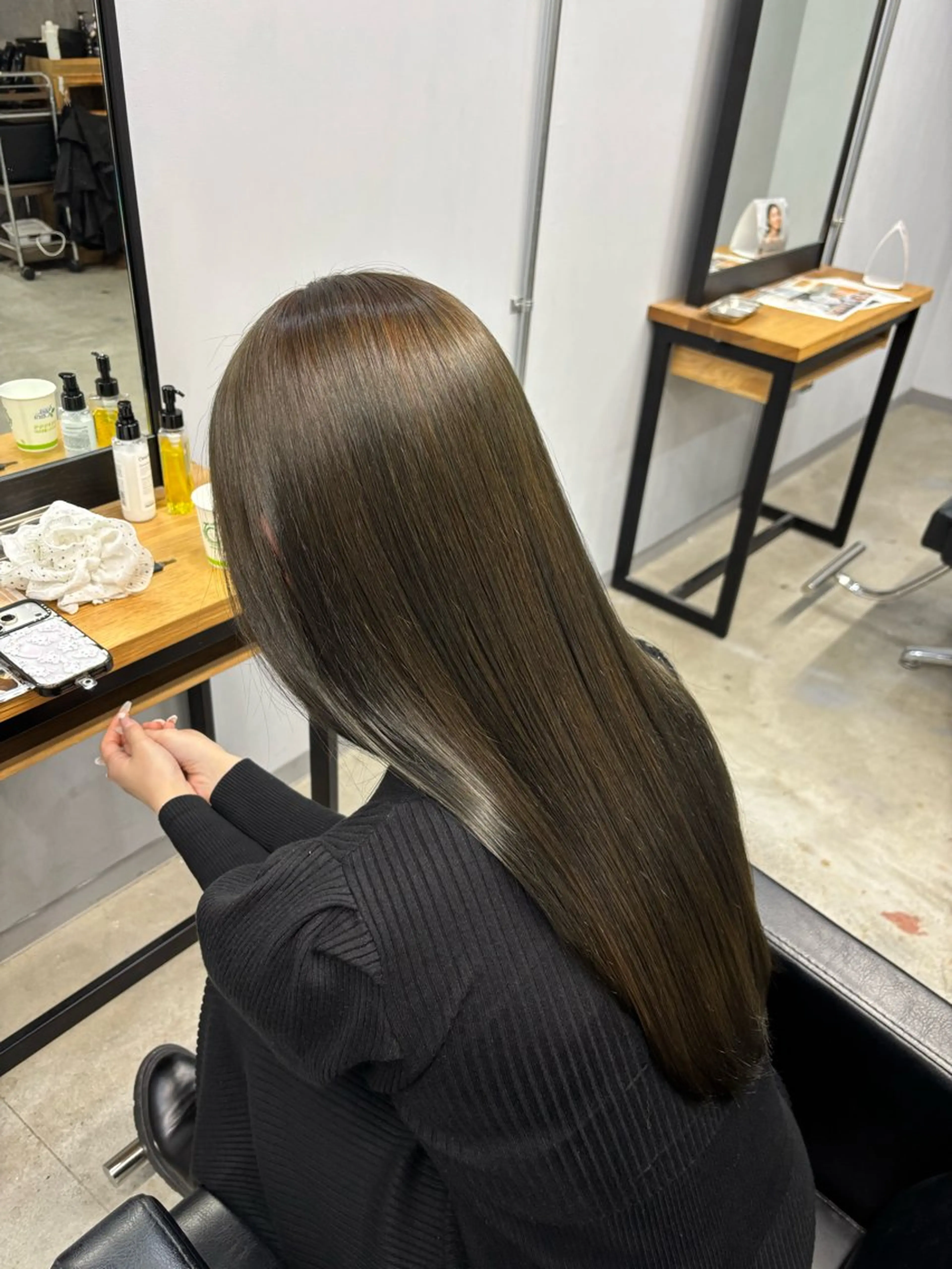 ミディアム ヘアカラー 優作 香椎カラー縮毛矯正のヘアスタイル
