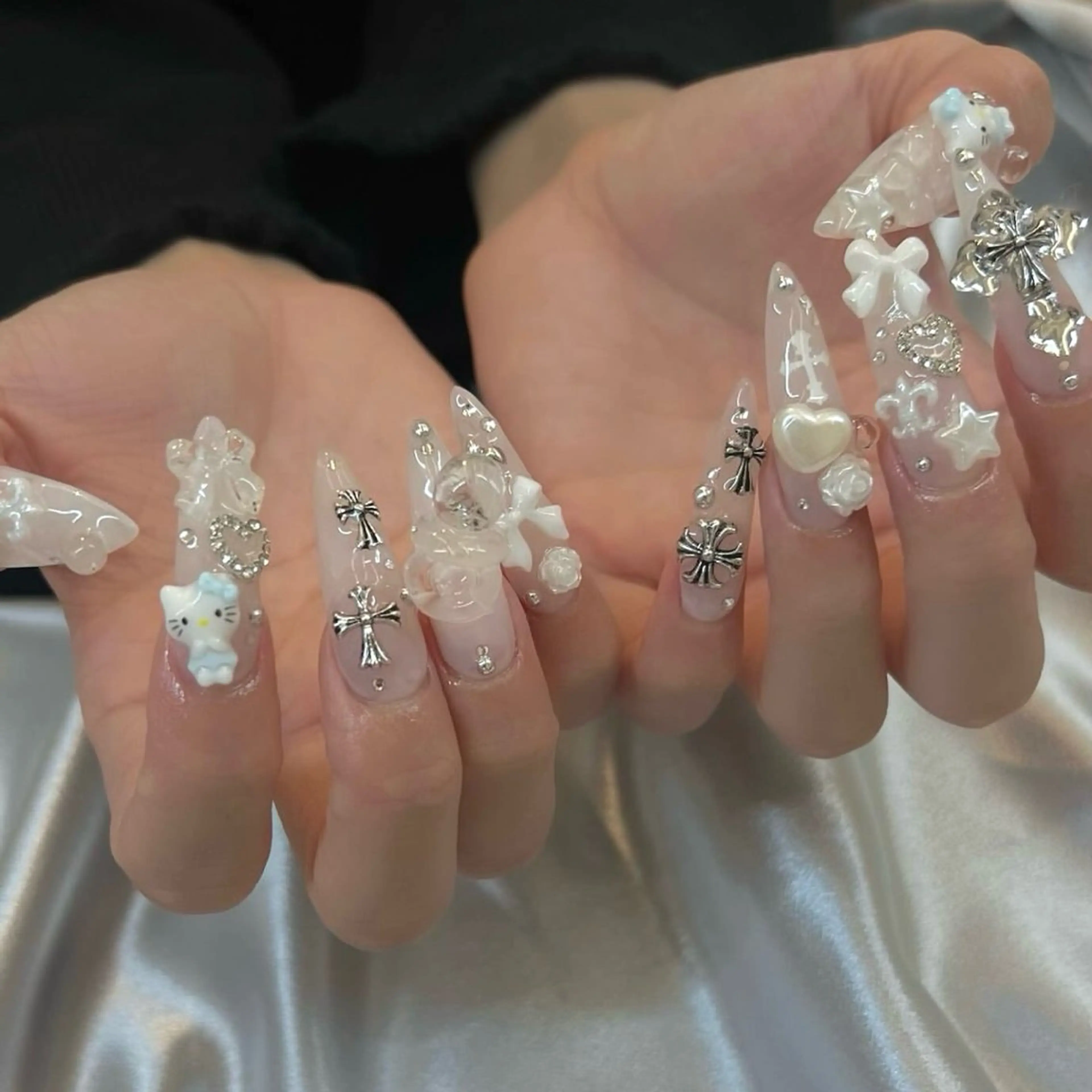 ミディアム Pio Mielのネイルデザイン