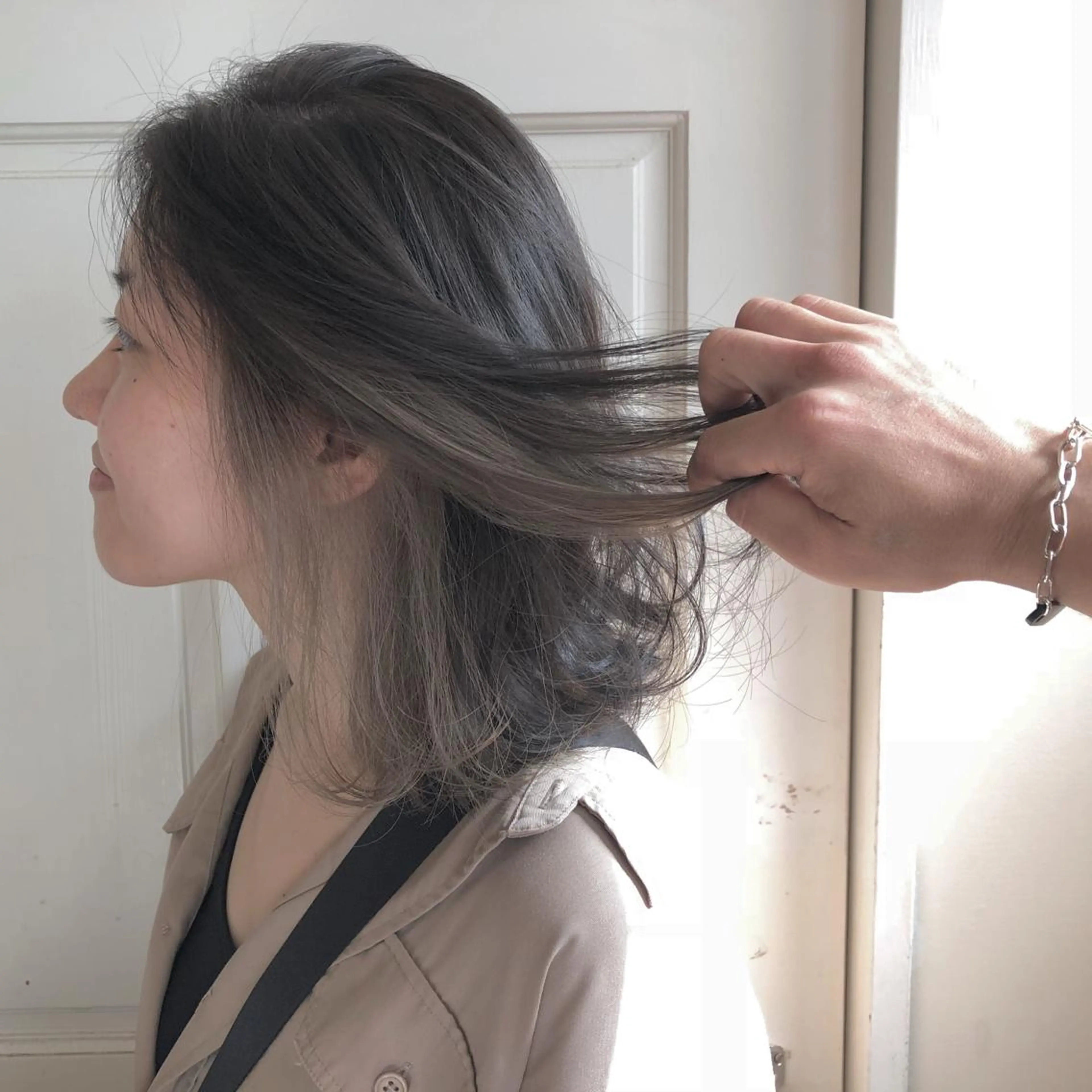 ミディアム ヘアカラー 🌸ハイトーン 新田 廉 🌸のヘアスタイル