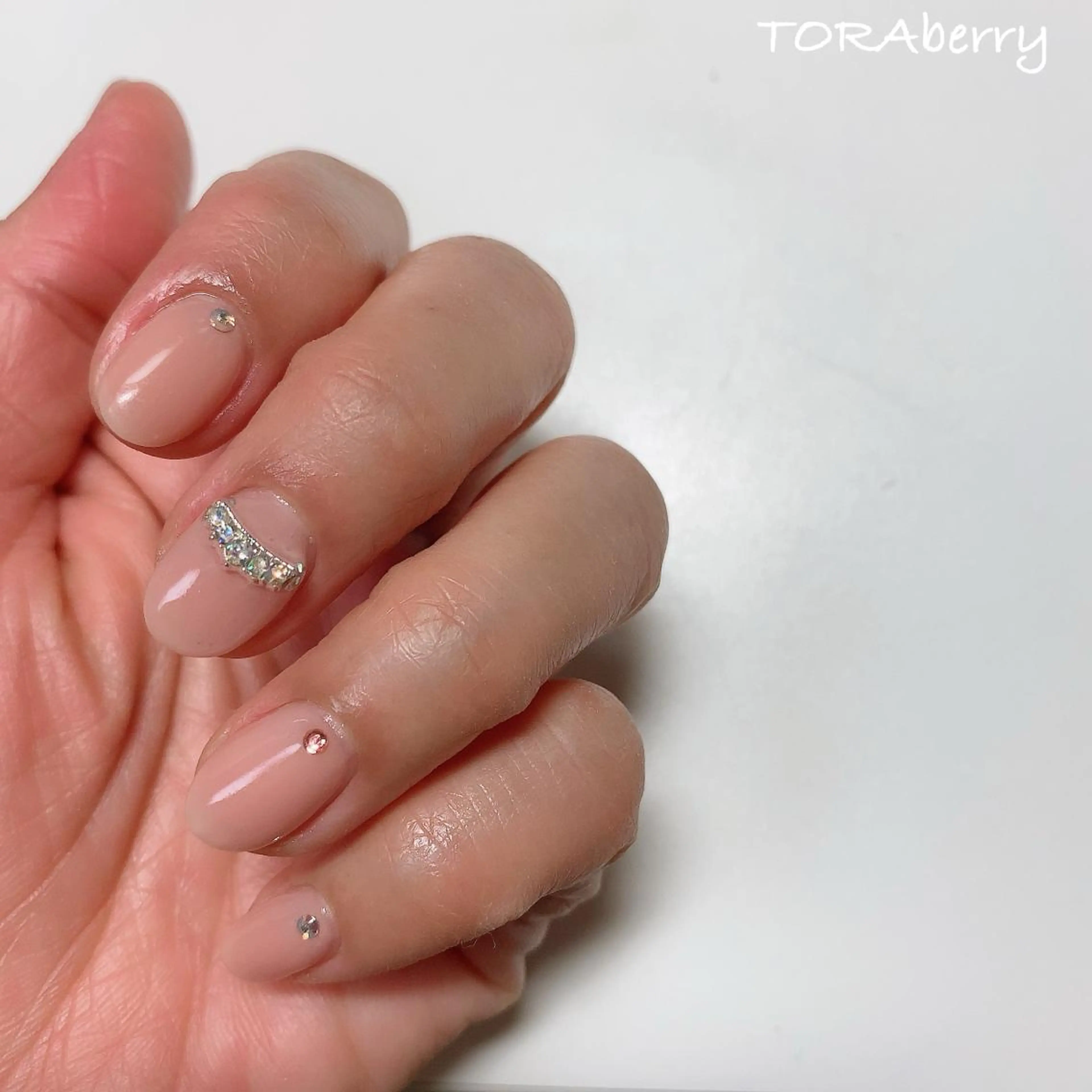 ネイル シンプルネイル ハンドネイル ネイリスト なつみのネイルデザイン