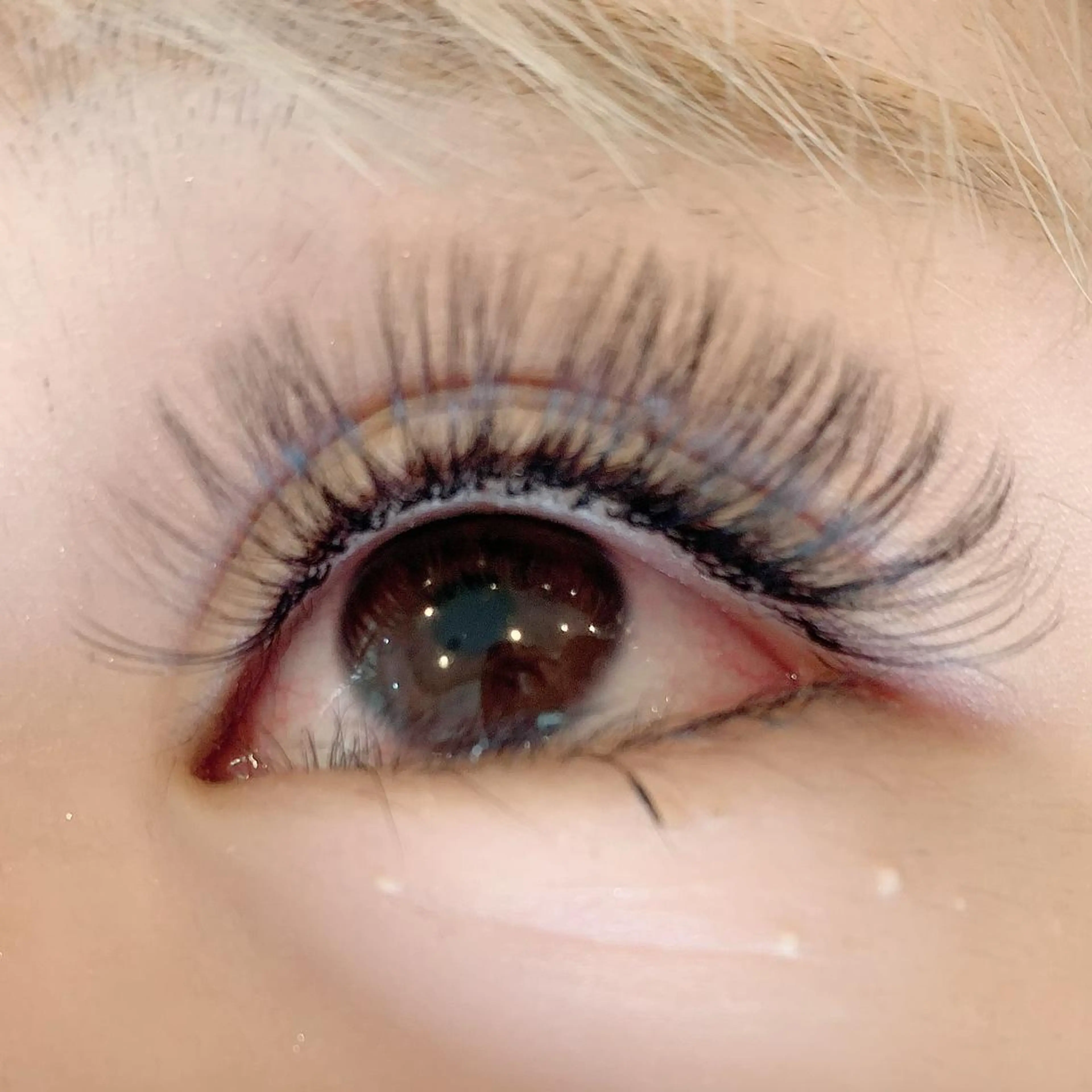 マツエク・マツパ ボリュームラッシュ マツエク Millie ainee 店長　神のマツエク・マツパデザイン