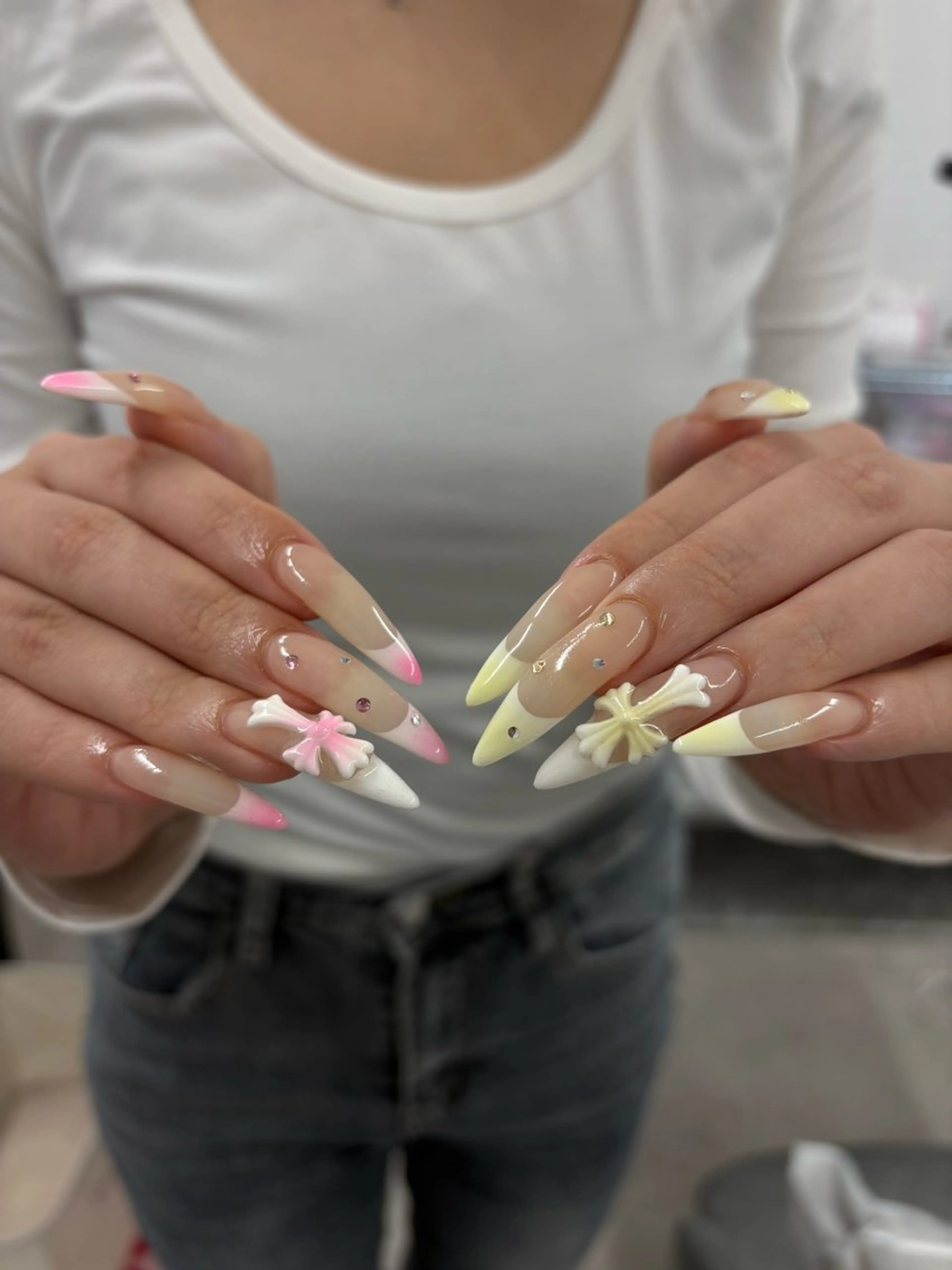 ネイル ハンドネイル yuria 🎀海外ネイル🌺のネイルデザイン