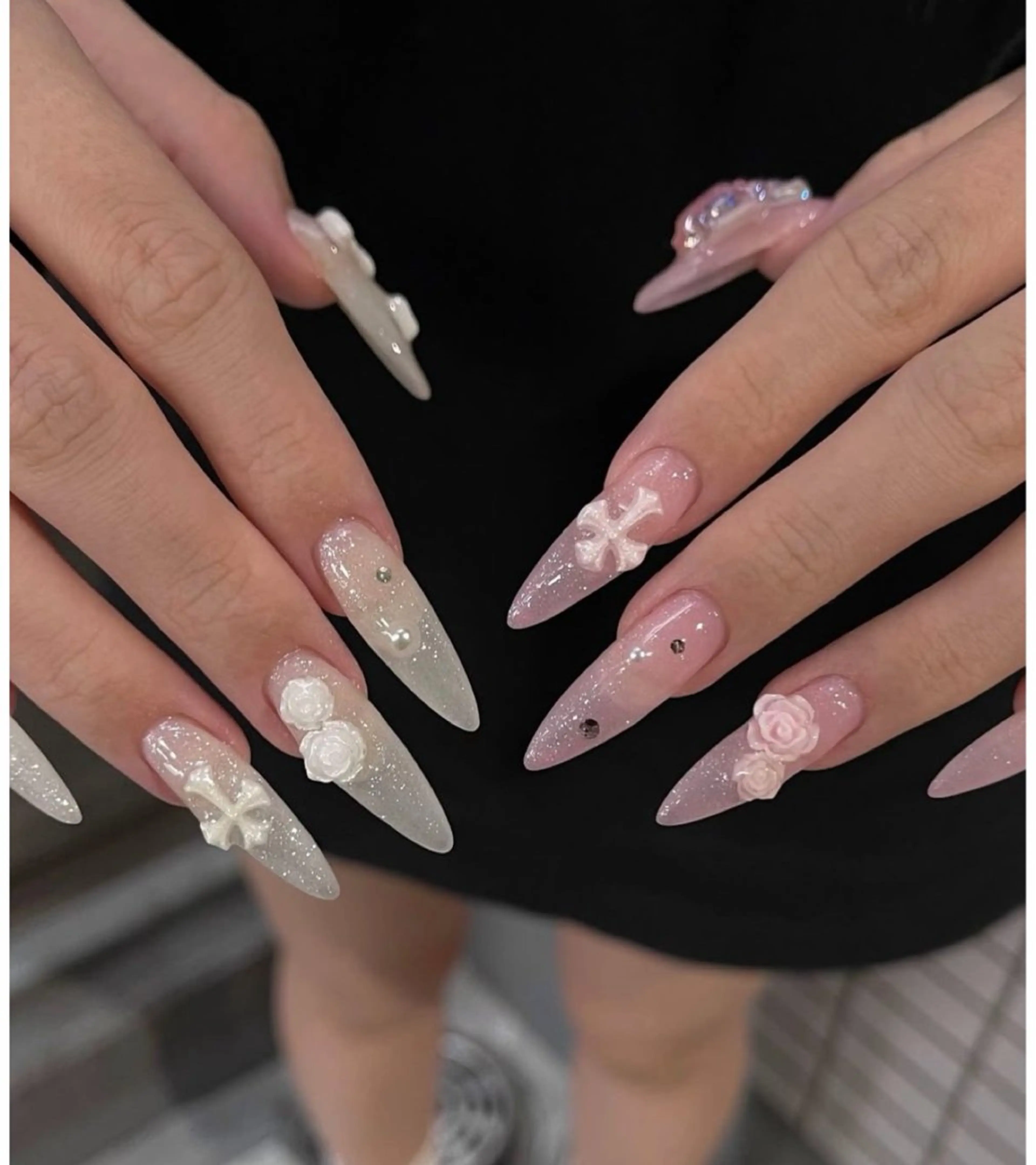 ネイル オーロラネイル ブルー チークネイル フットネイル フレンチネイル REI レイのネイルデザイン