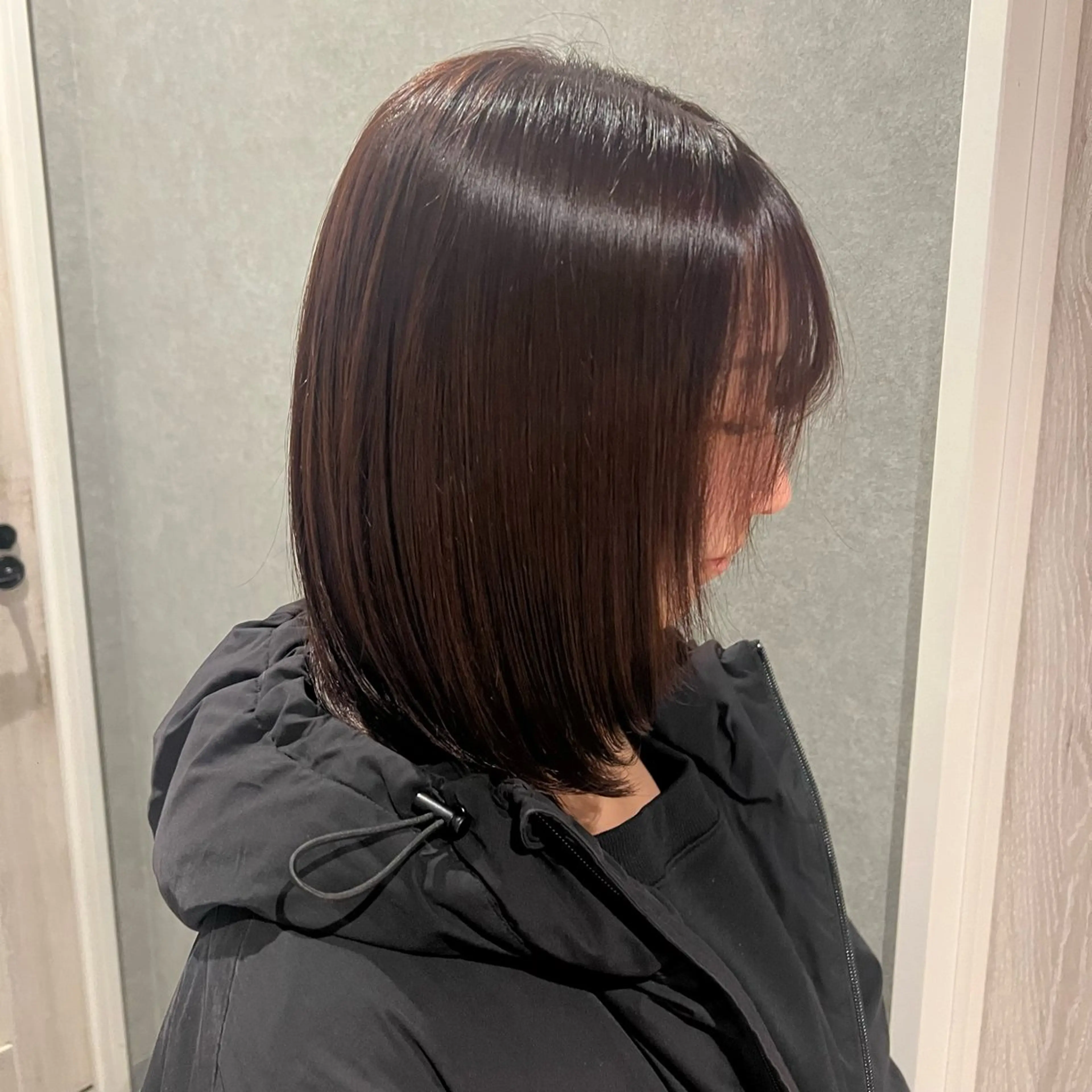 ミディアム レイヤーカット Applause ナナのヘアスタイル