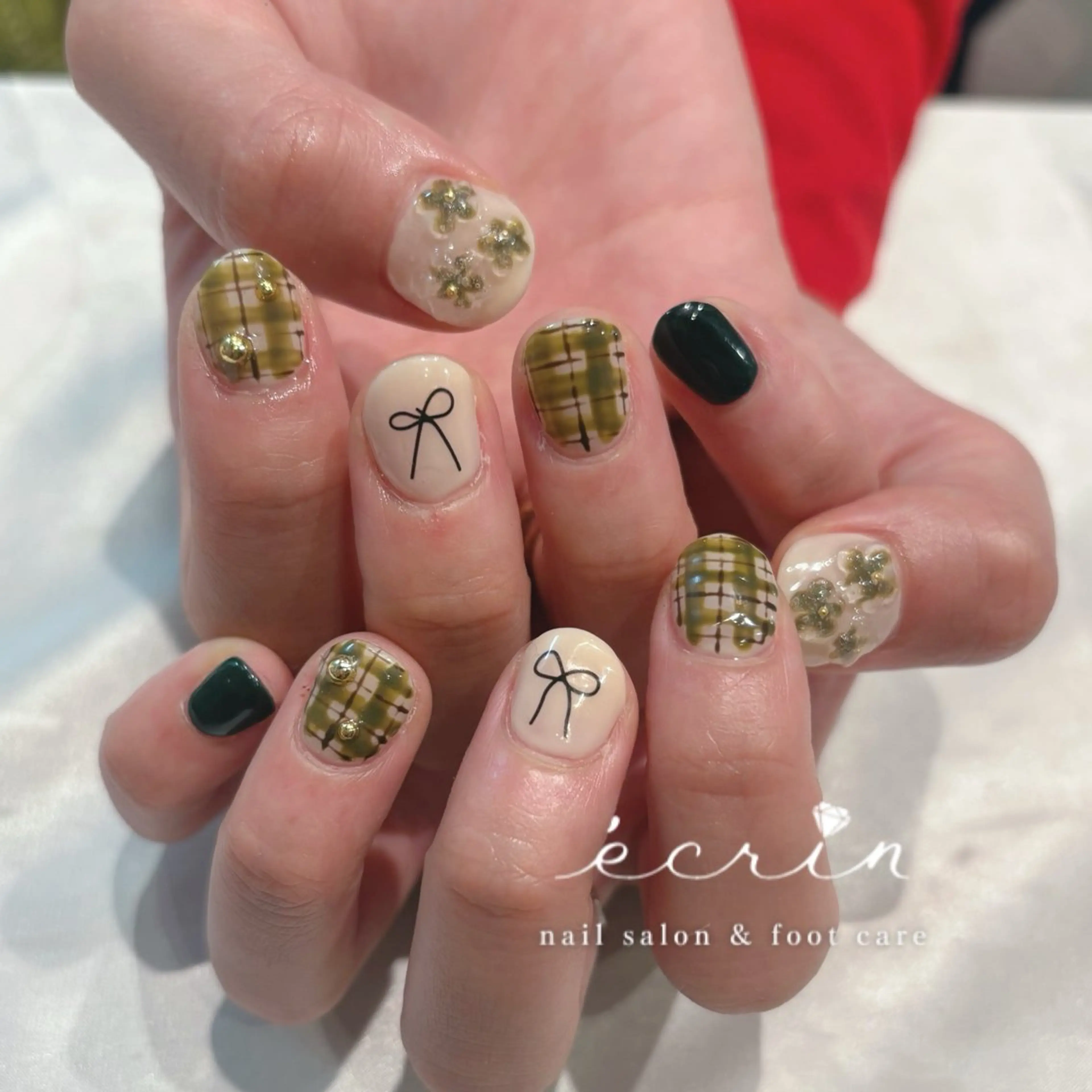 ネイル ecrin エクラン Haruka🌼のネイルデザイン