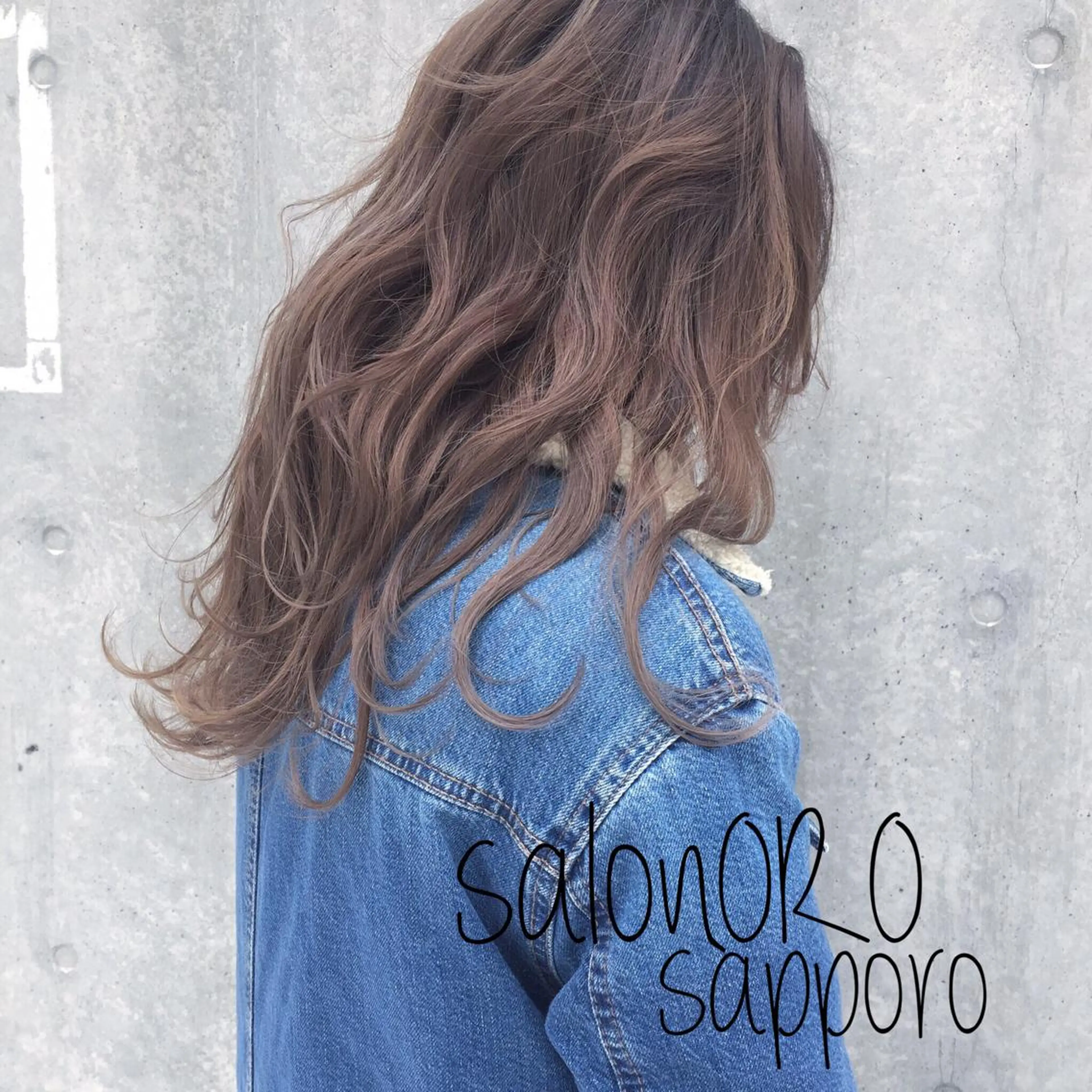 ロング カラー ブリーチ ブルーカラー ブルーグレー ブルーグレージュ ブルーバイオレット 池田 真由美のヘアスタイル