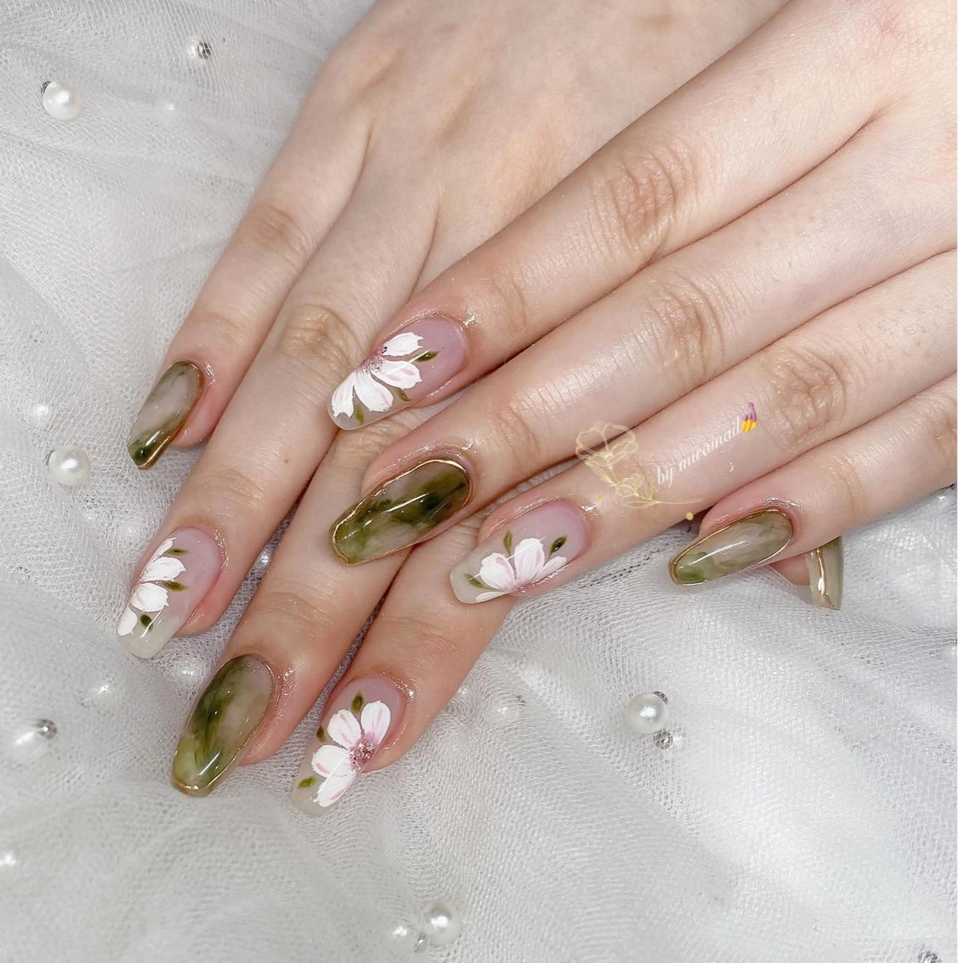 ネイル ネイルサロン 9Carats神田のネイルデザイン