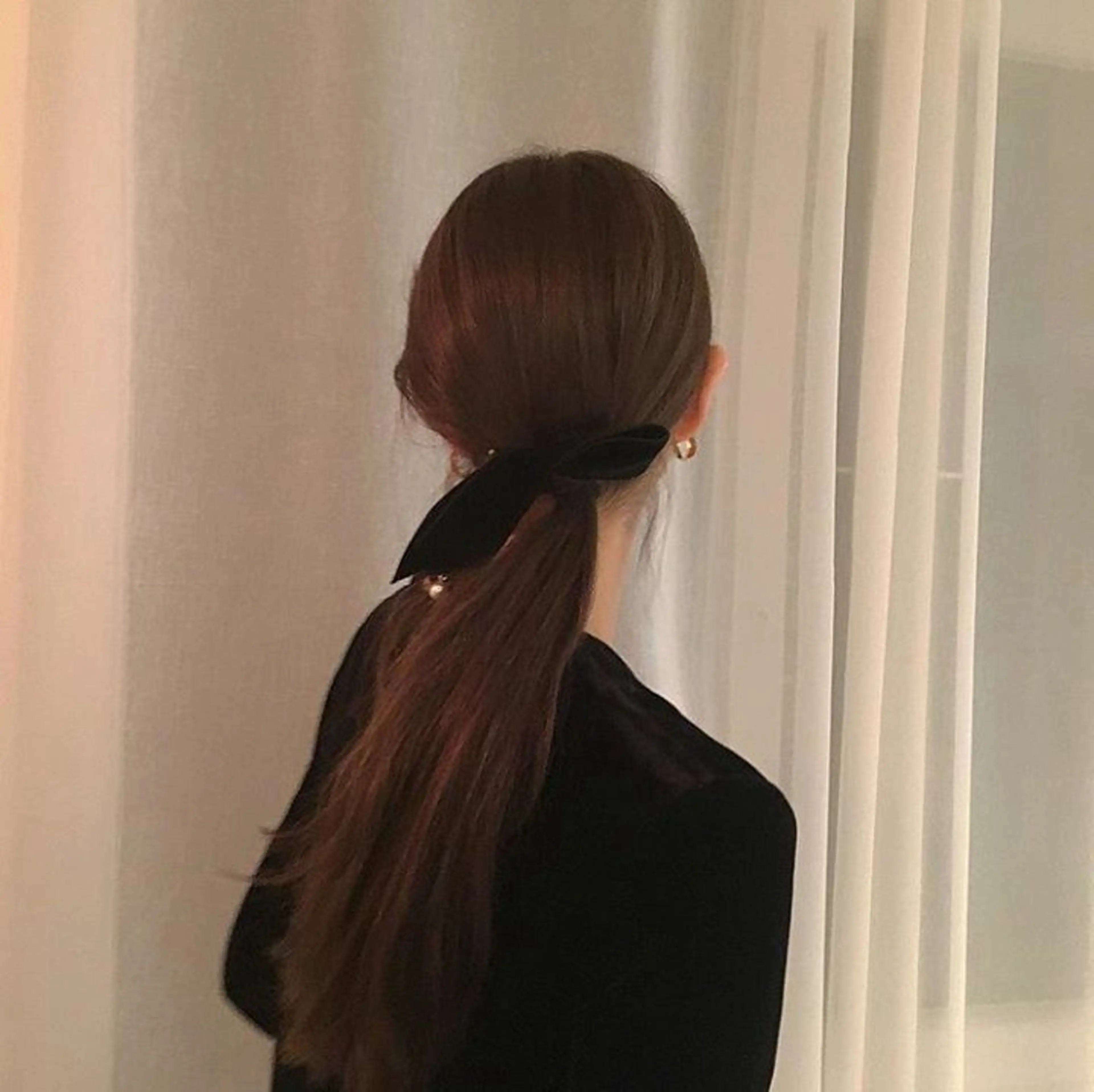 カラー 関 優女花のヘアスタイル