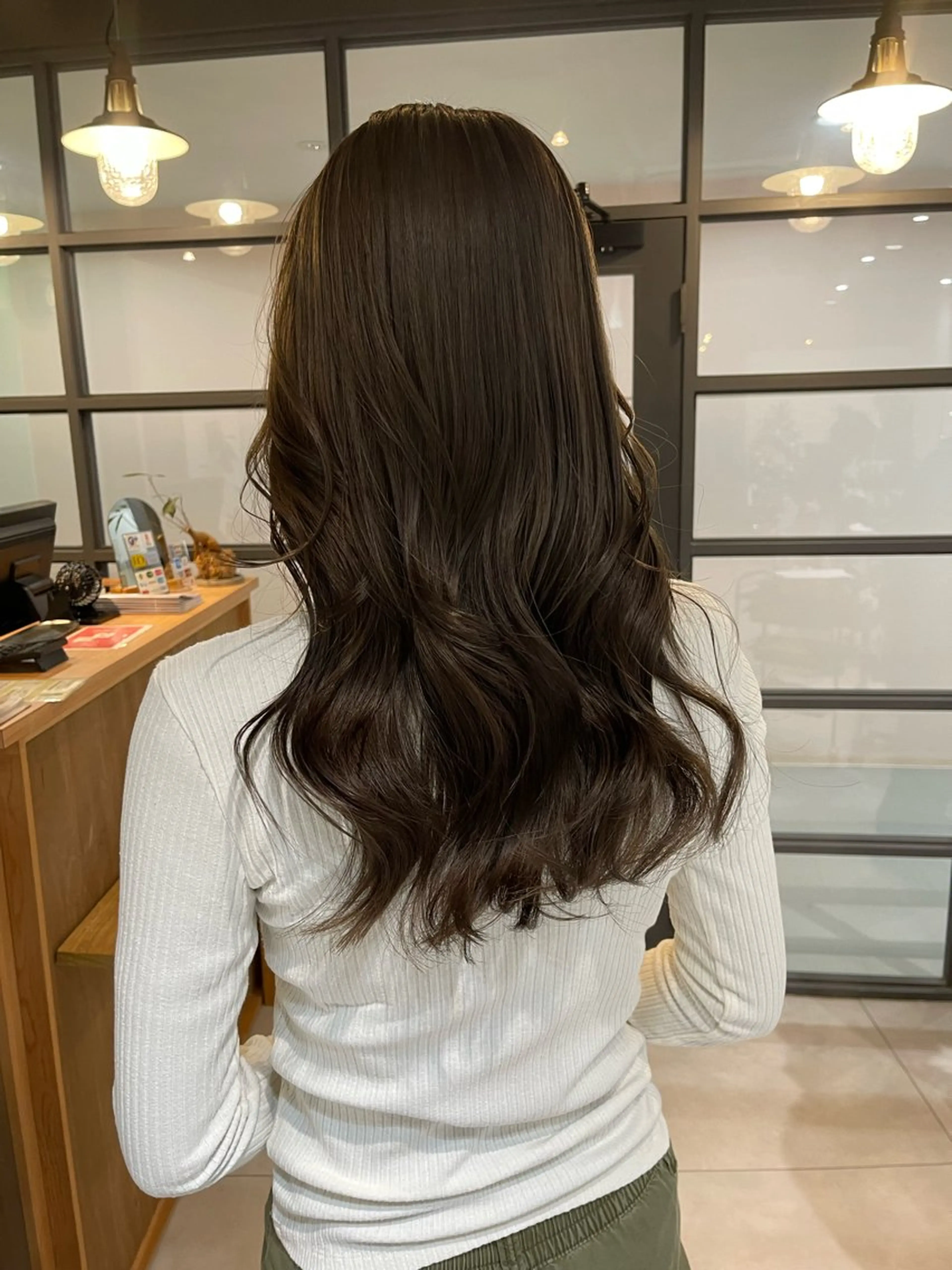 セミロング ヘアカラー UMEDA FIGAROのヘアスタイル