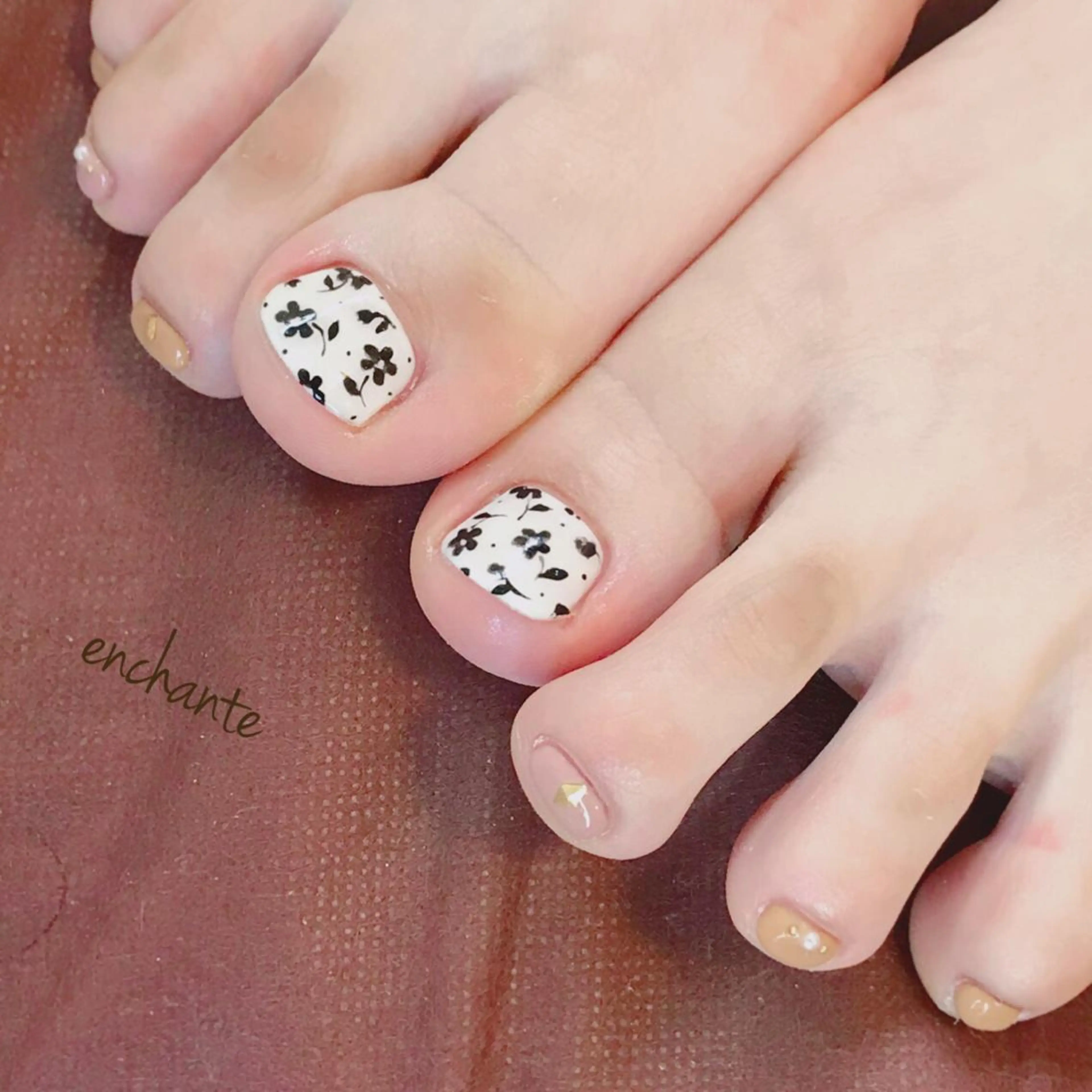 ネイル アンシャンテ所属・enchante 自由が丘のマツエク・マツパデザイン