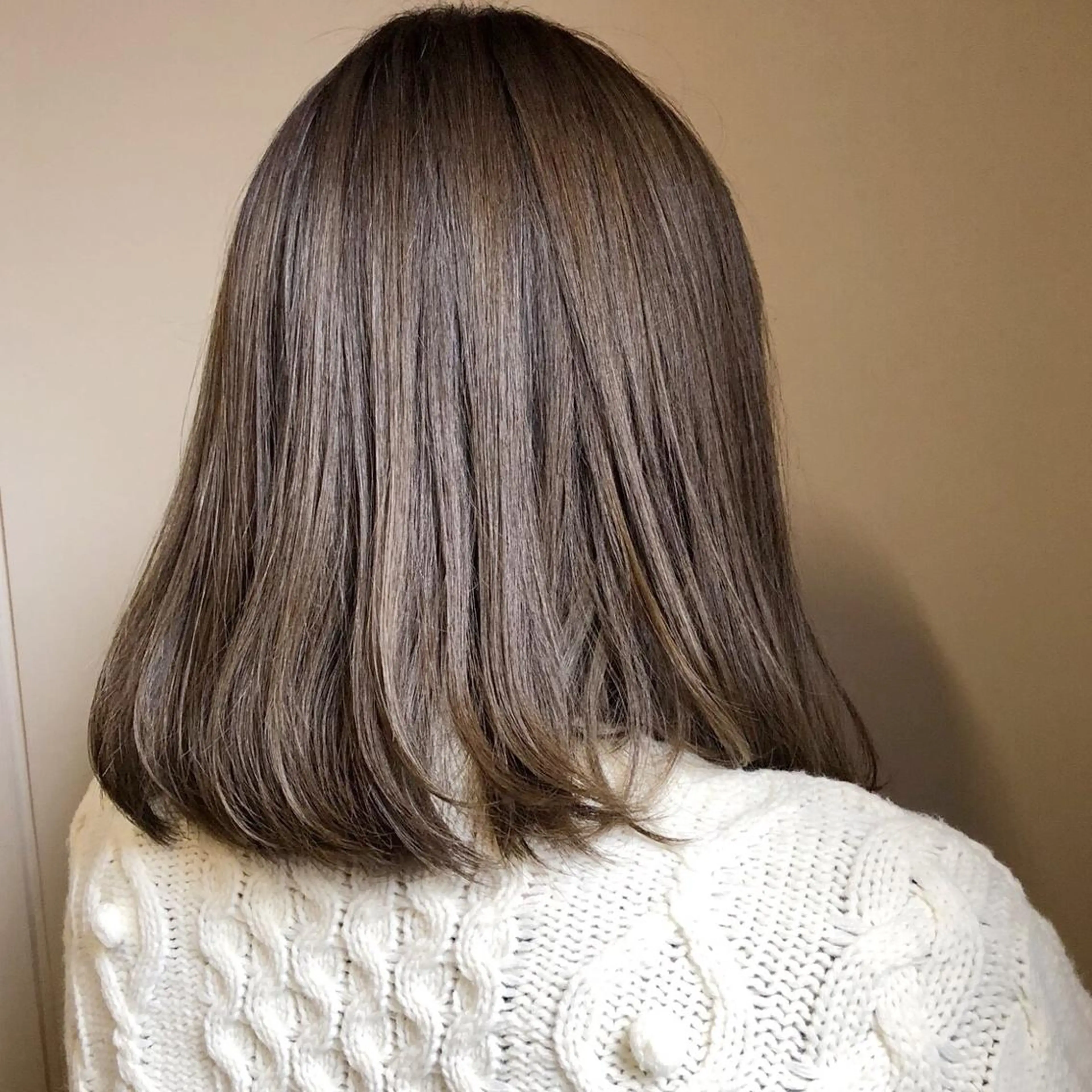 ミディアム カラー パープルカラー トリートメント 薬院:今泉/上川美幸 小顔ボブ/暗髪カラーのヘアスタイル