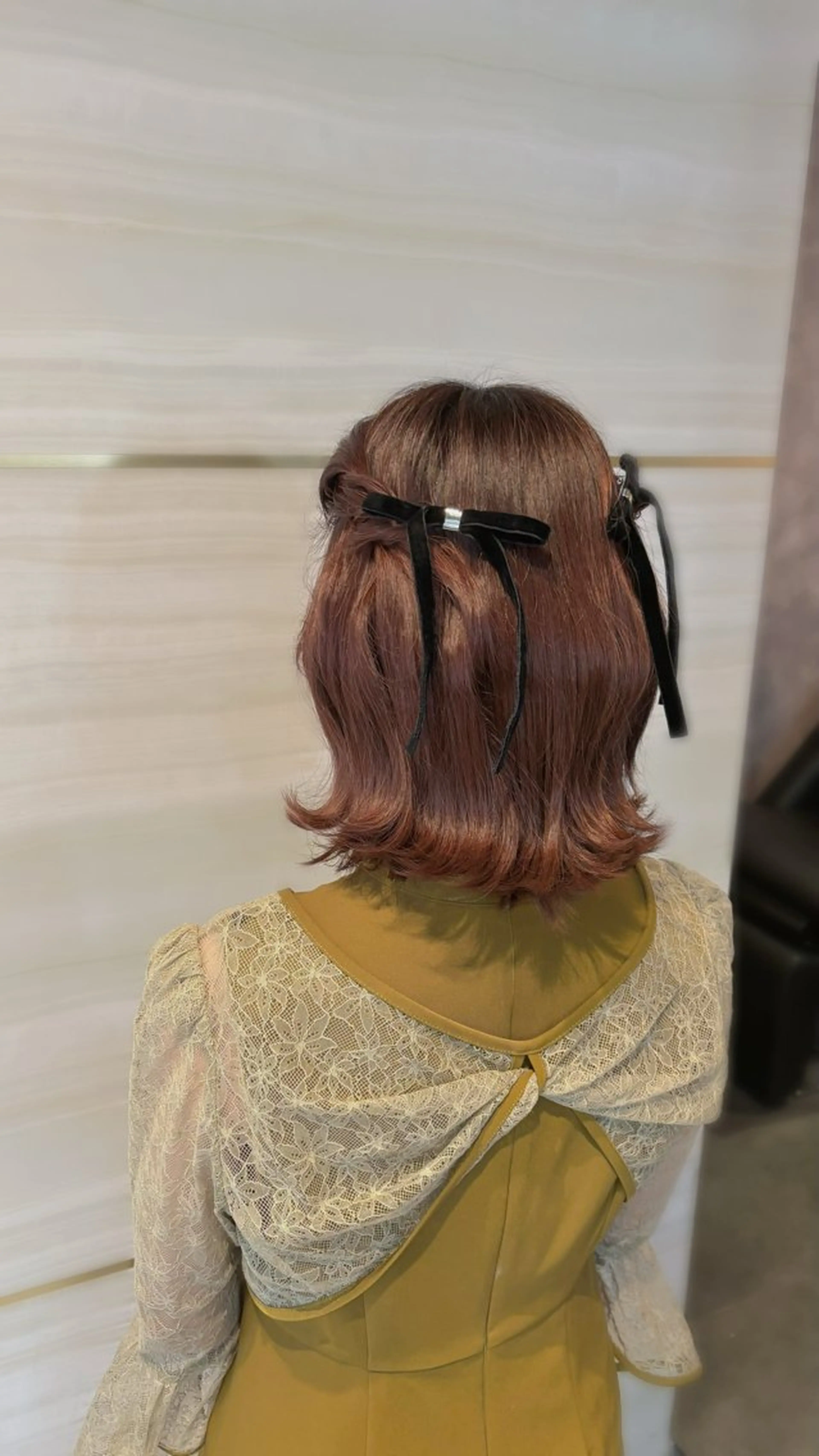 ミディアム ヘアアレンジ elu あやね 🤍🫧カラーモデルのヘアスタイル