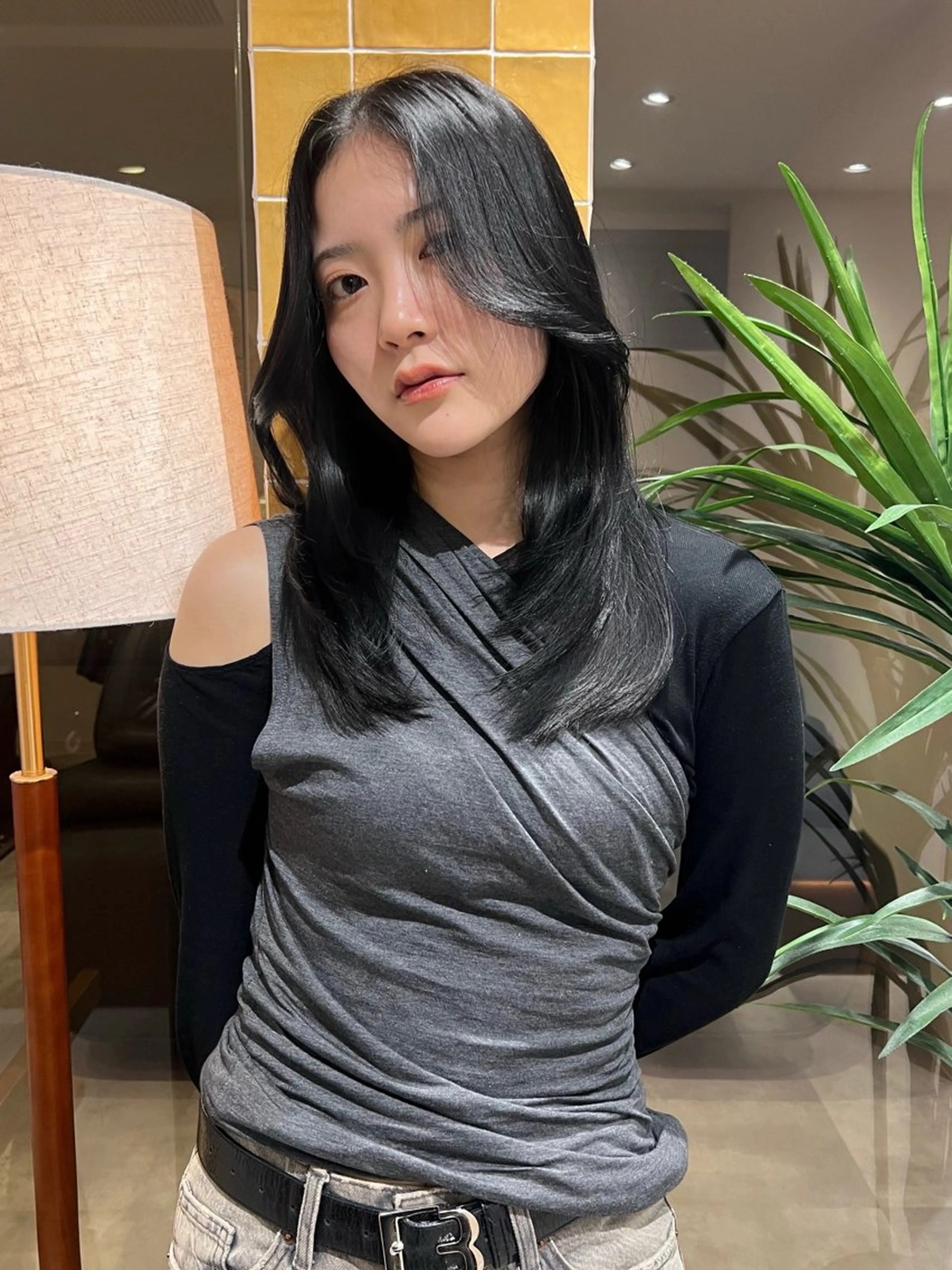 セミロング カラー レイヤー/ 透明感SHIMAのヘアスタイル