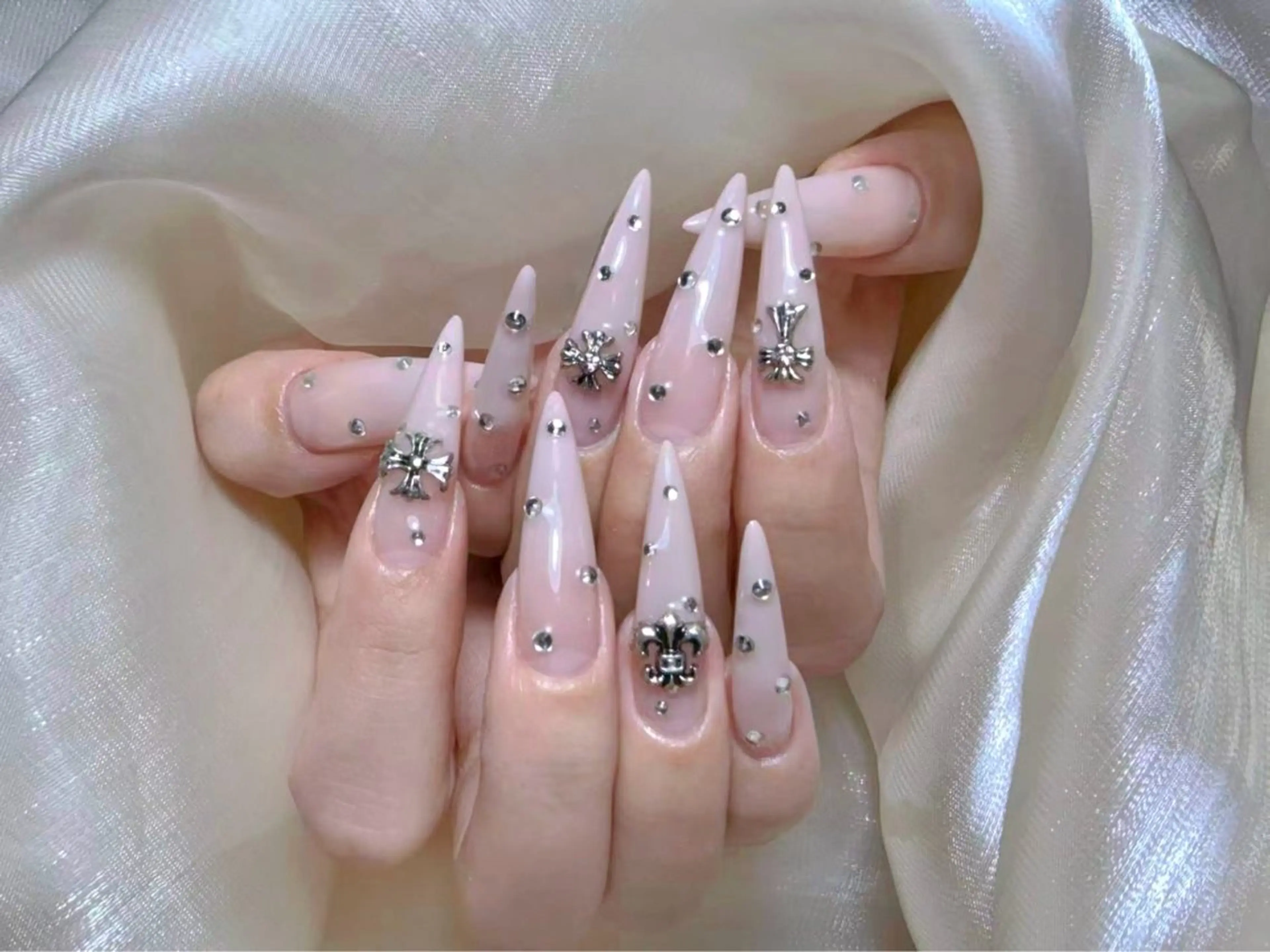 ネイル ハンドネイル Lucky. Nail.Salonのネイルデザイン