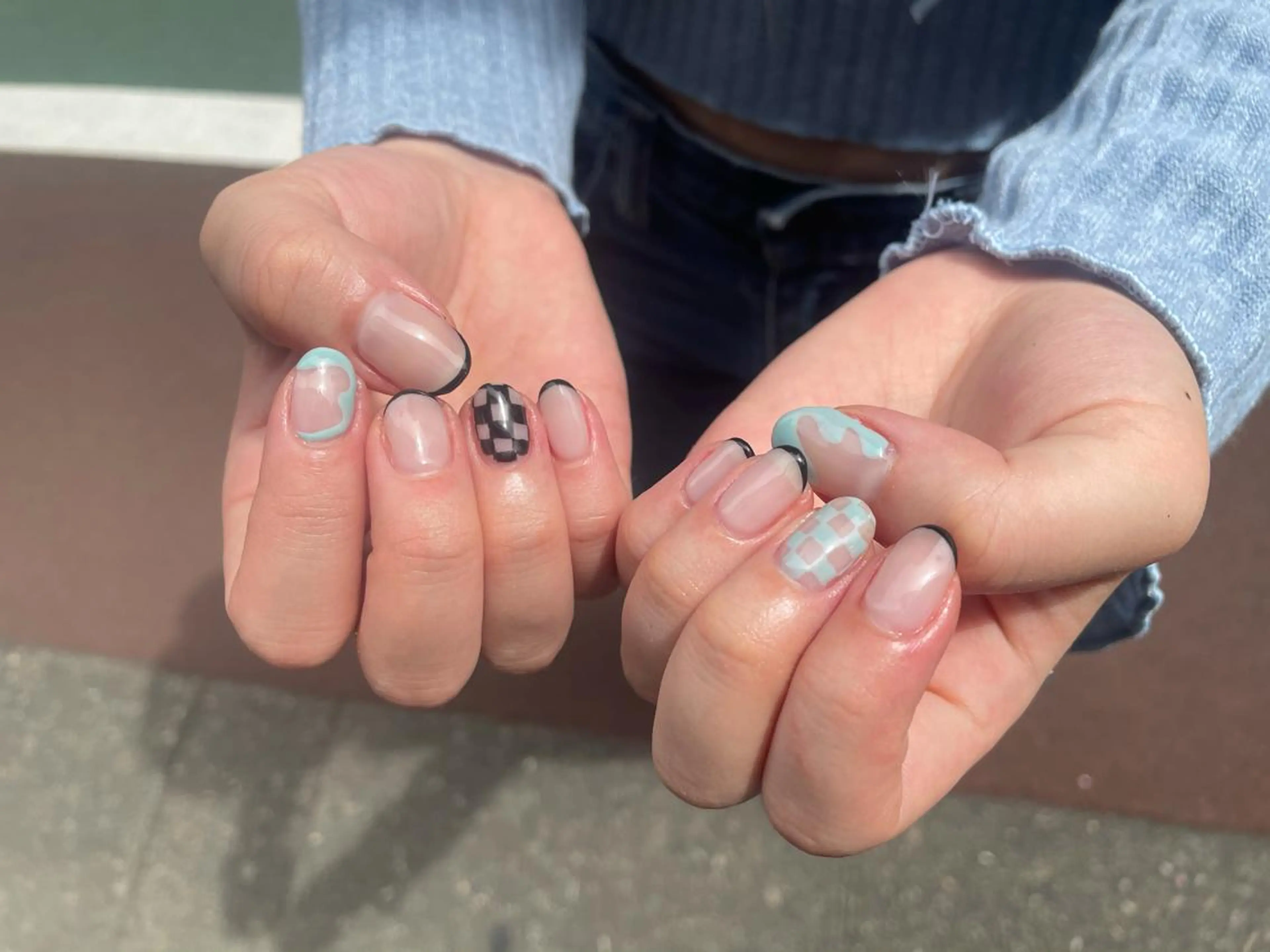 ネイル はばすみれ🎀ﾈｲﾙ 光ﾌｪｲｼｬﾙ ﾍｱのネイルデザイン