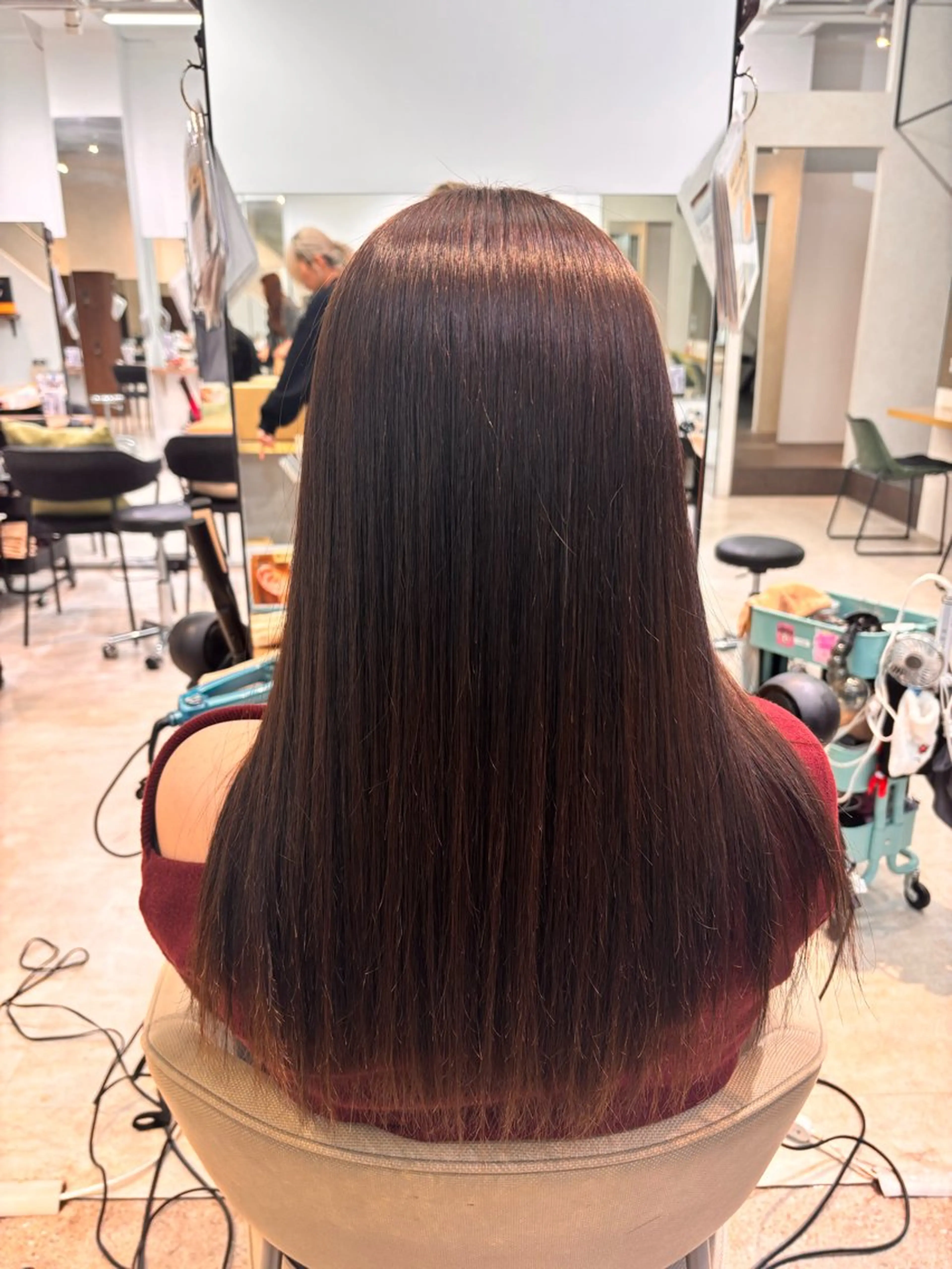 ロング 縮毛矯正 さら艶ストレート ✨️🫧コッシーのヘアスタイル