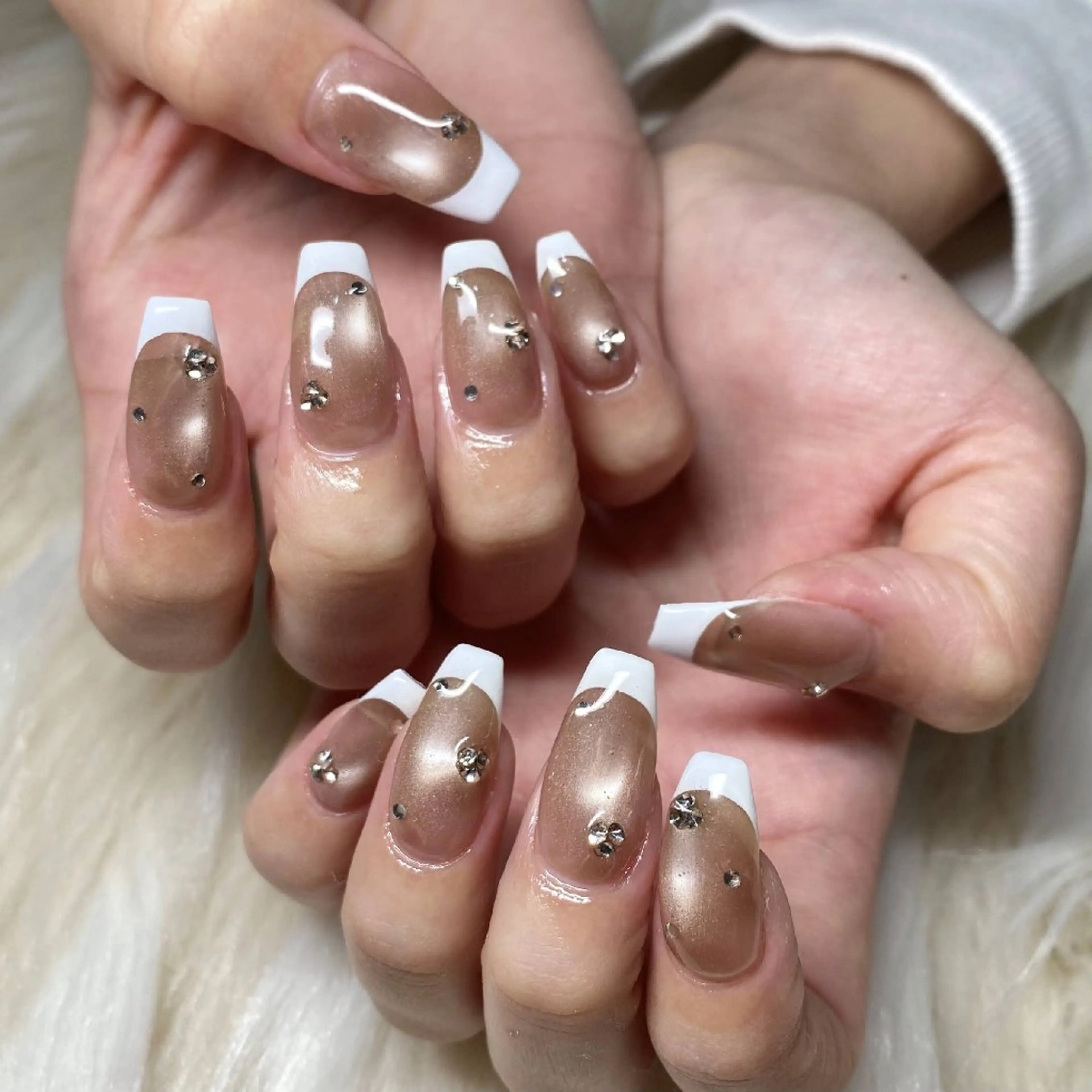 ネイル チークネイル フレンチネイル キラキラネイル 韓国ネイル マグネットネイル ハンドネイル BelireMaa Nail&eyeのネイルデザイン