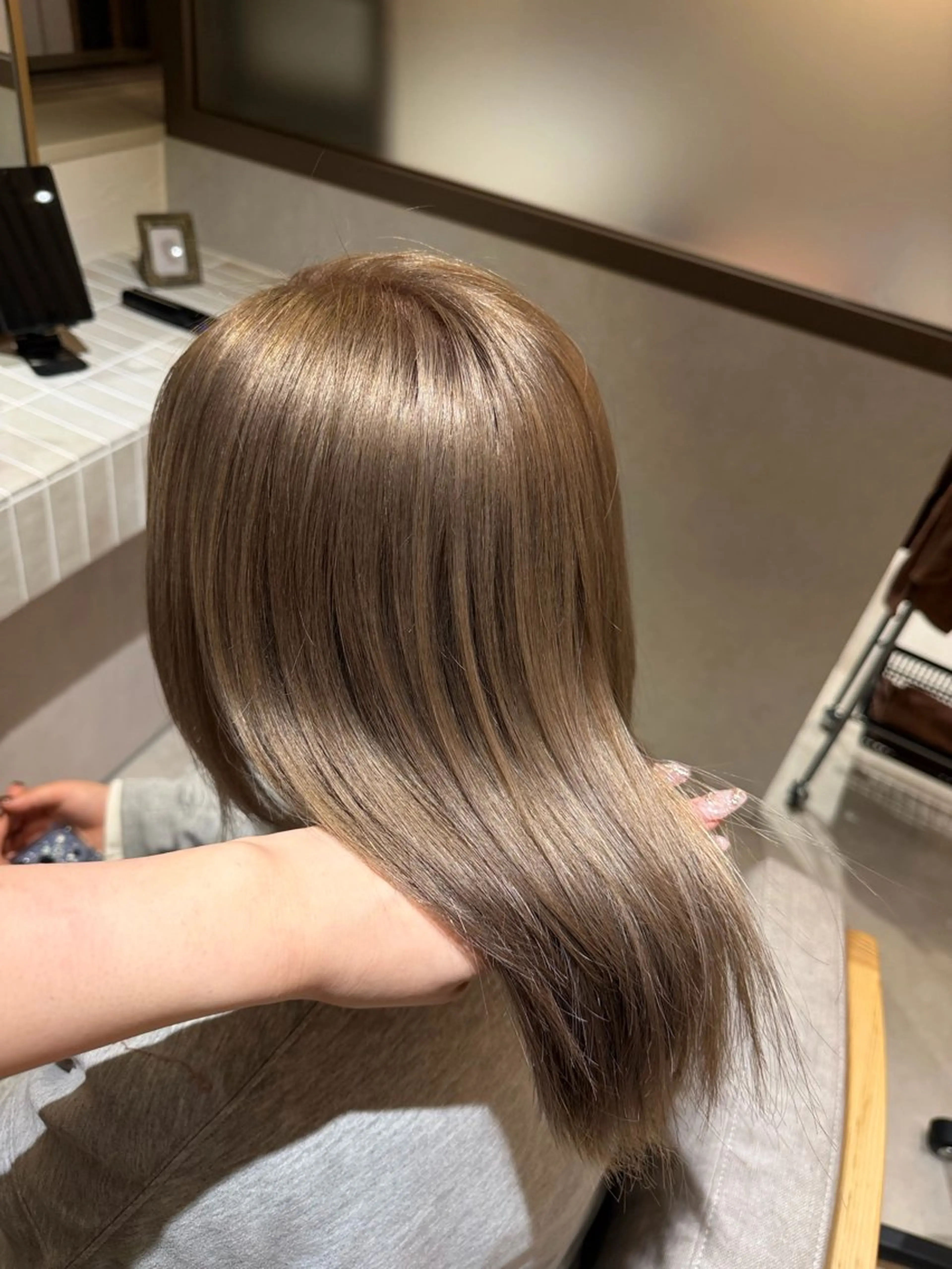 ミディアム カラー ベージュカラー ヘアカラー Saya/ショート/ ボブ/ 大阪/梅田のヘアスタイル