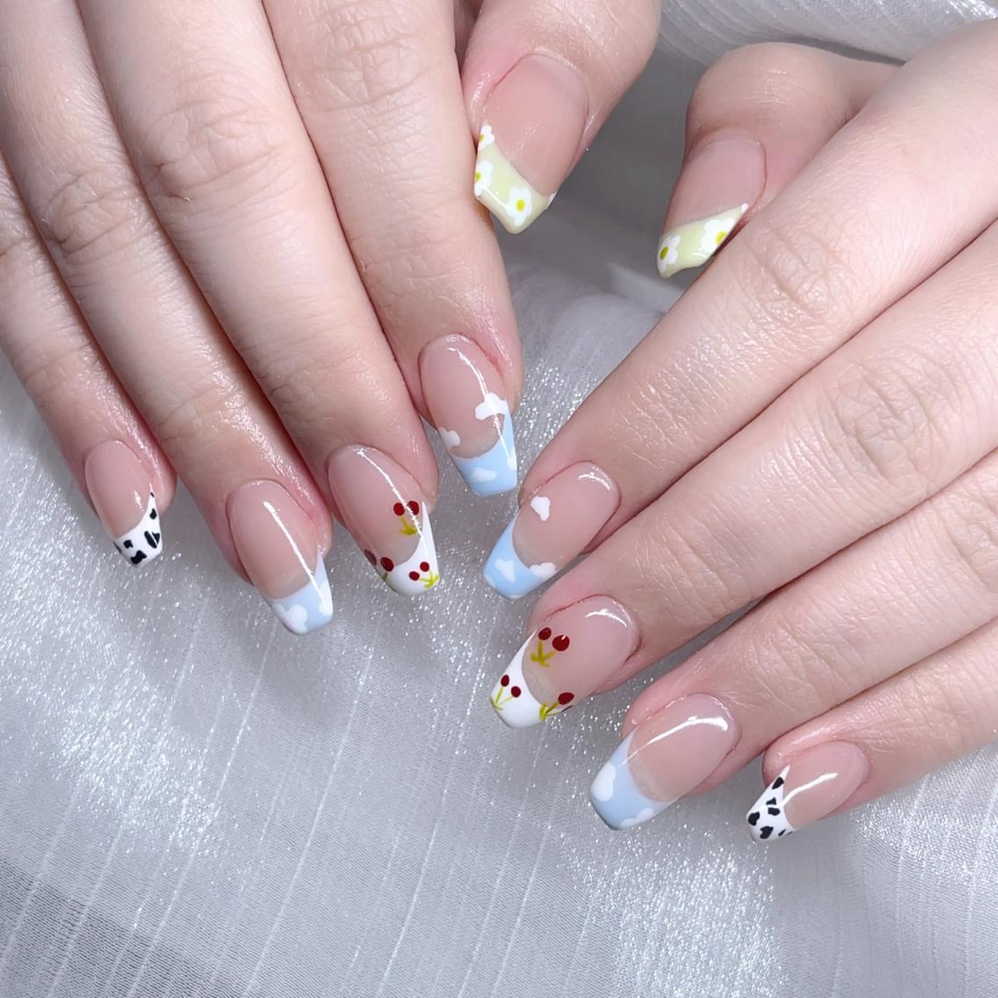 ネイル ハンドネイル Queens ciciのネイルデザイン